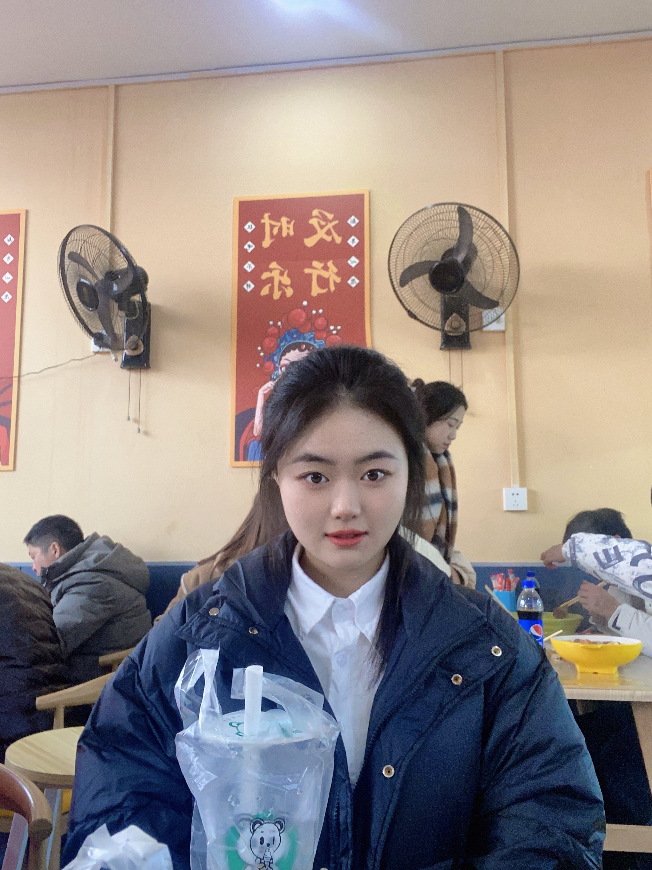 刘教员 照片