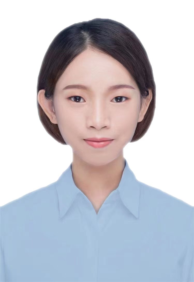 梁教员 照片
