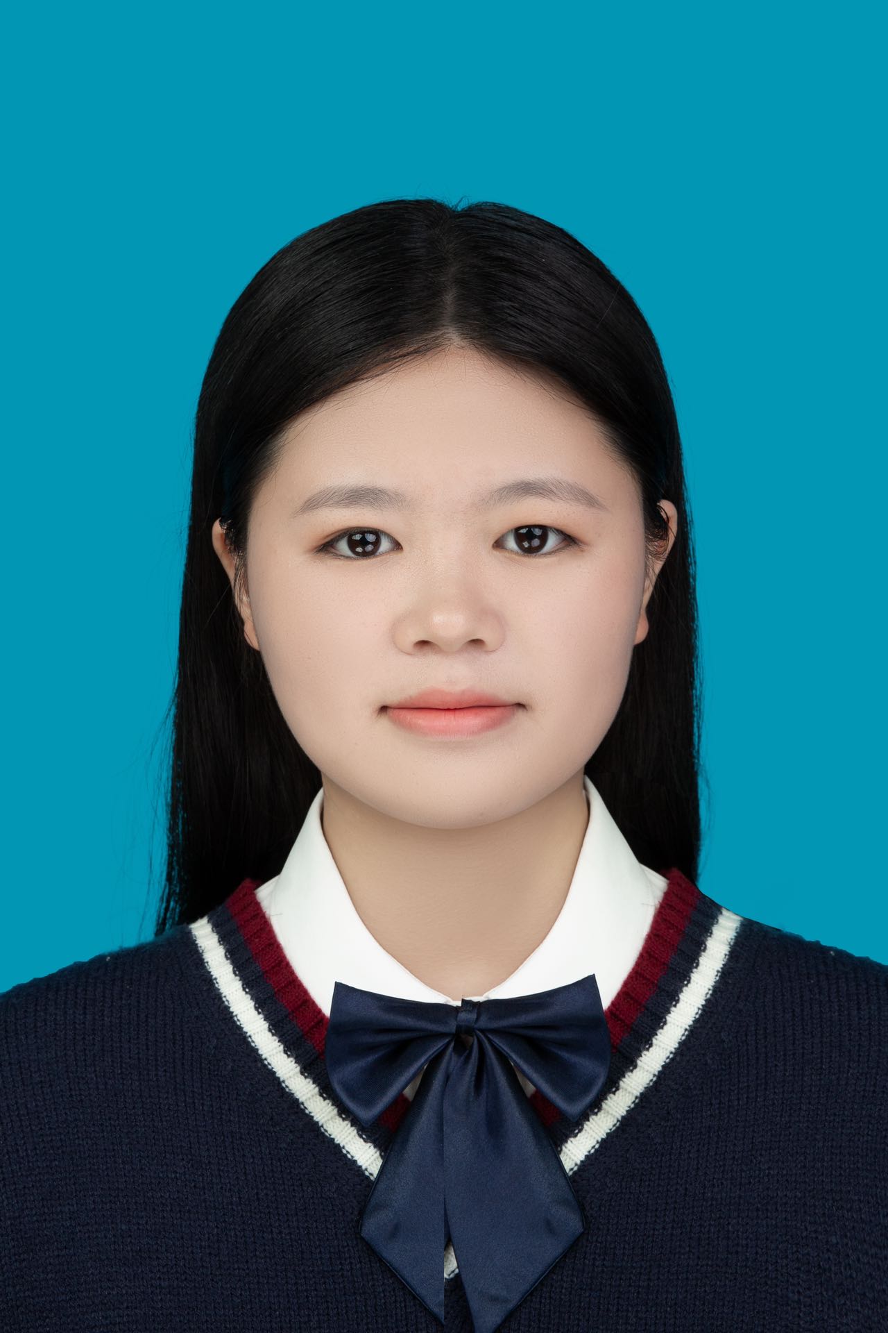 管教员 照片