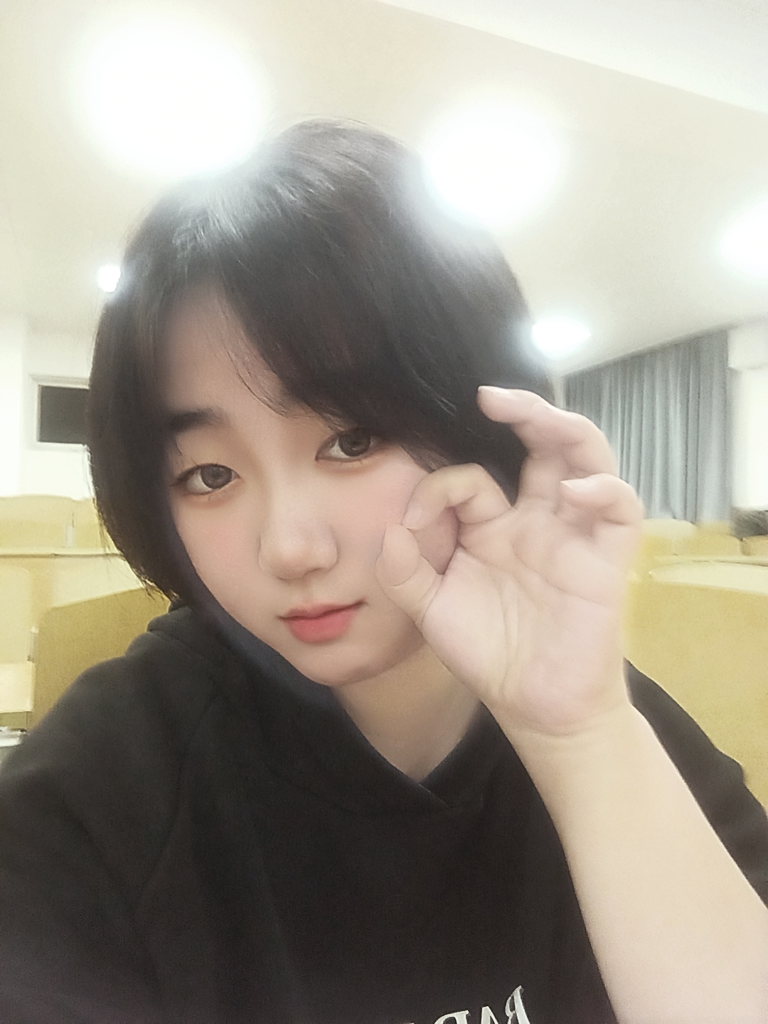 张教员 照片