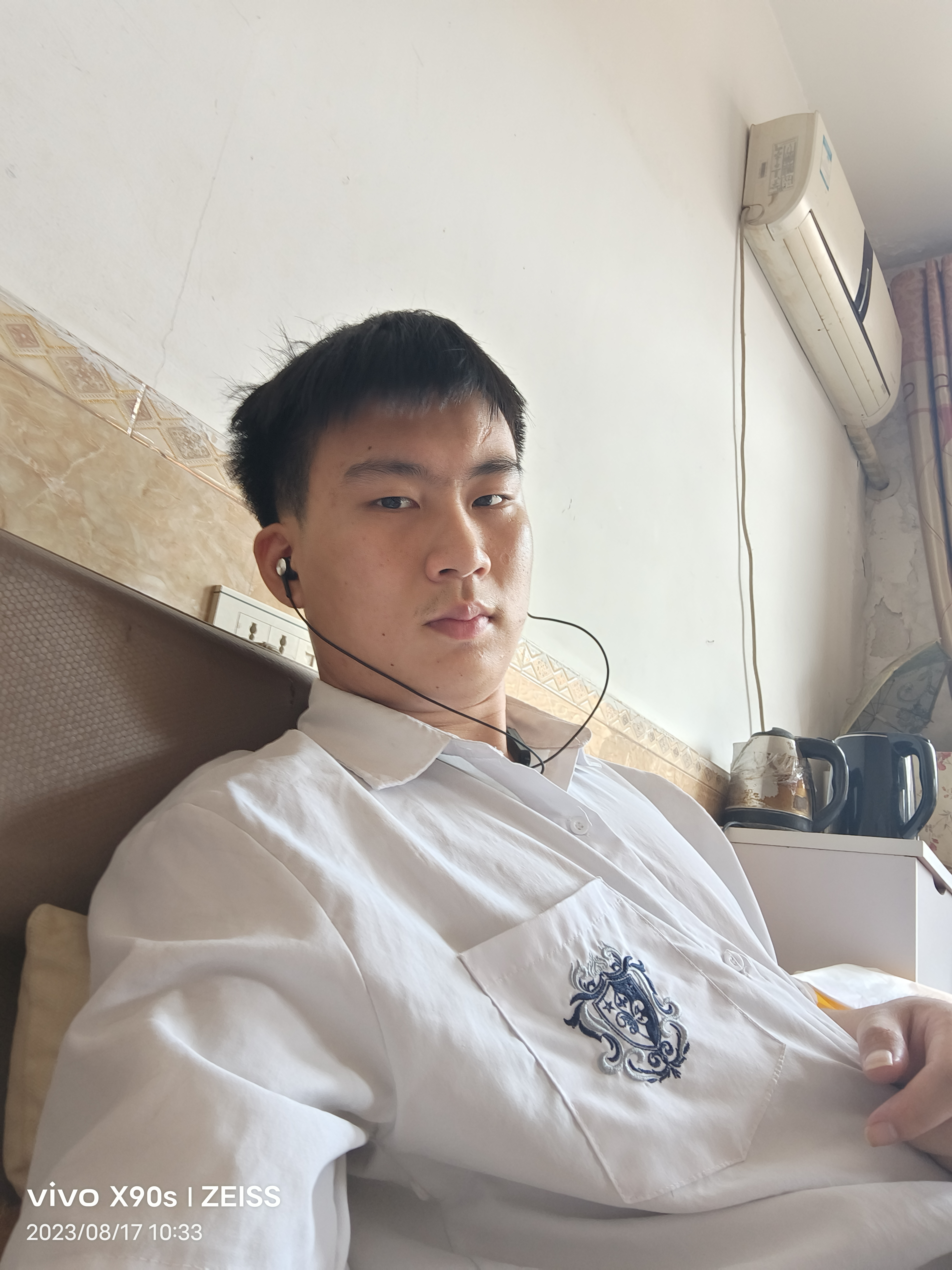 刘教员 照片