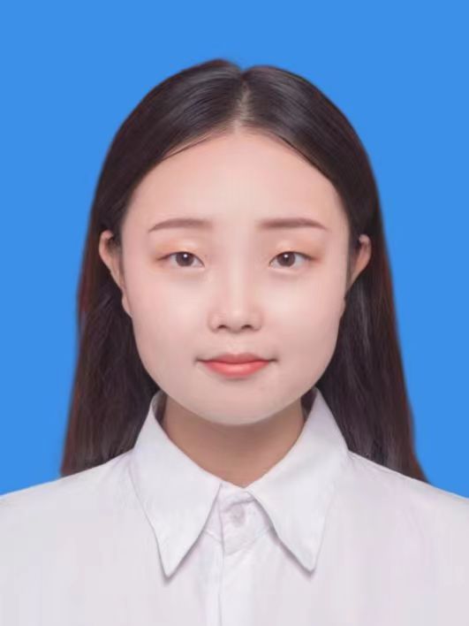 李教员 照片