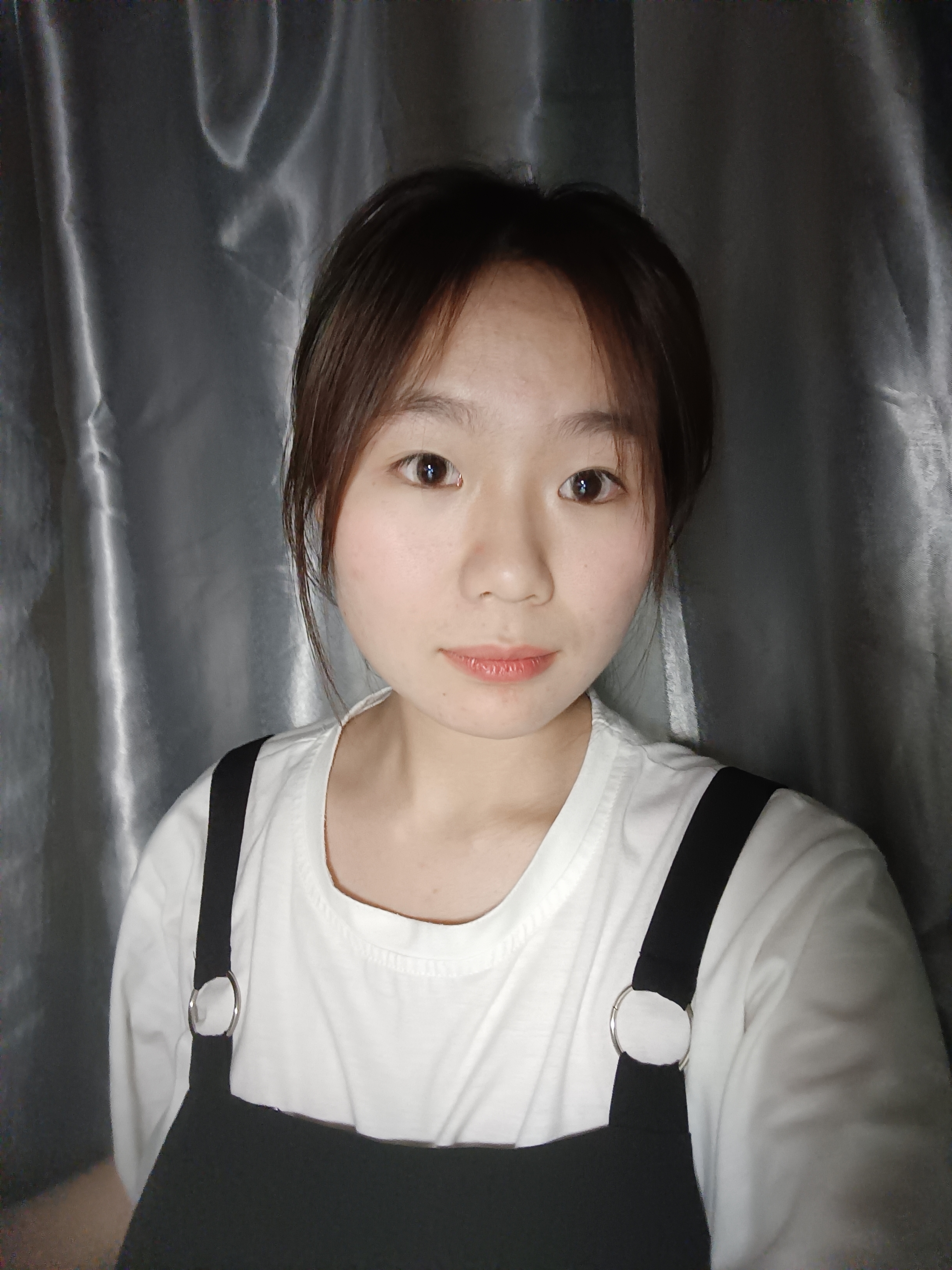刘教员 照片