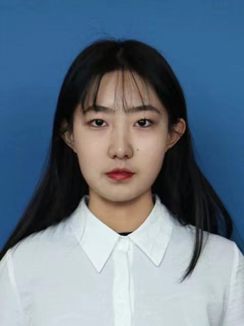 李教员 照片