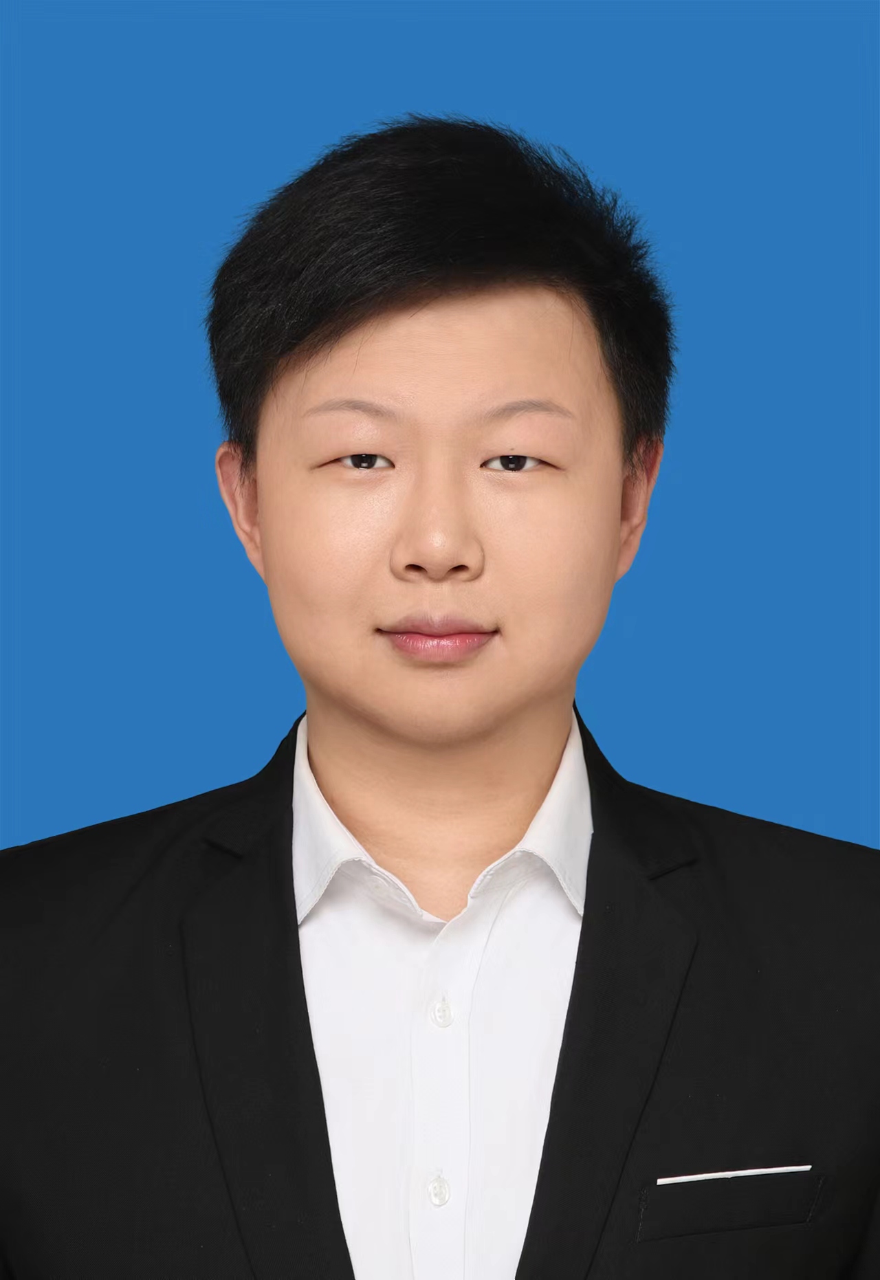王教员 照片
