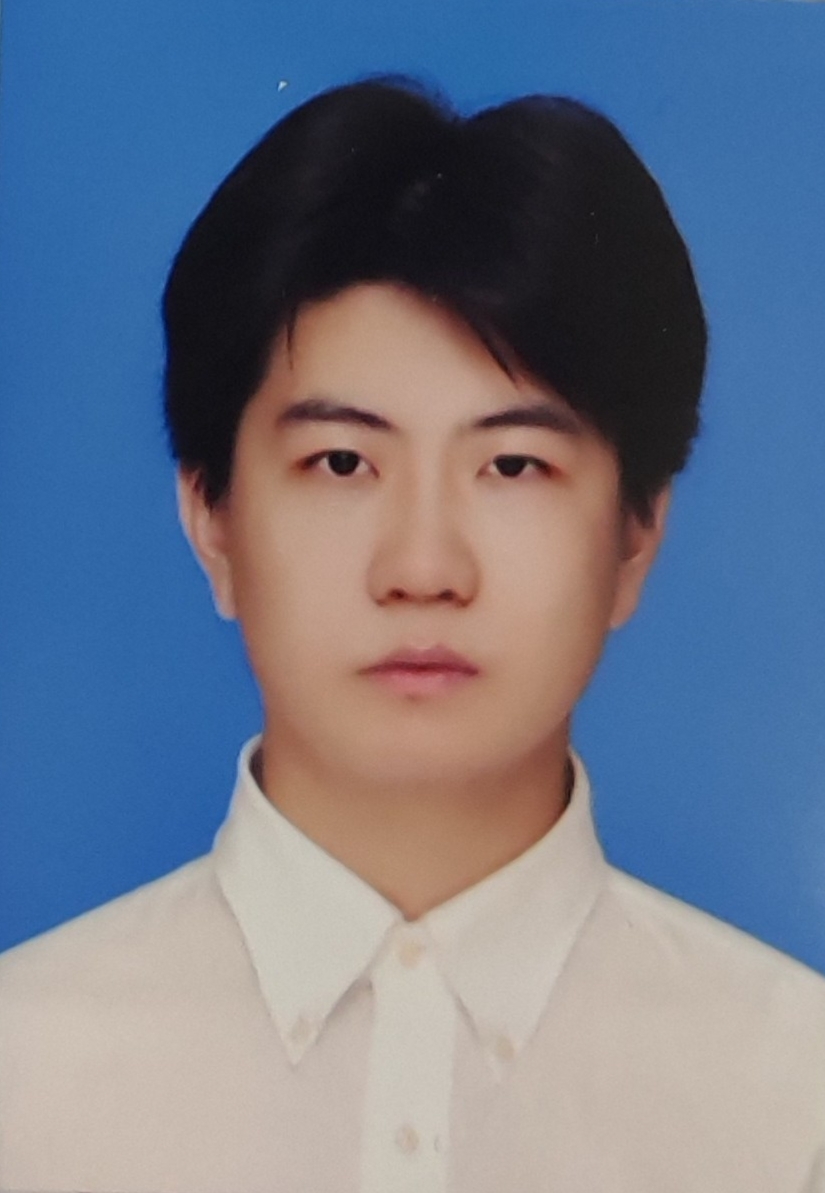 邓教员 照片