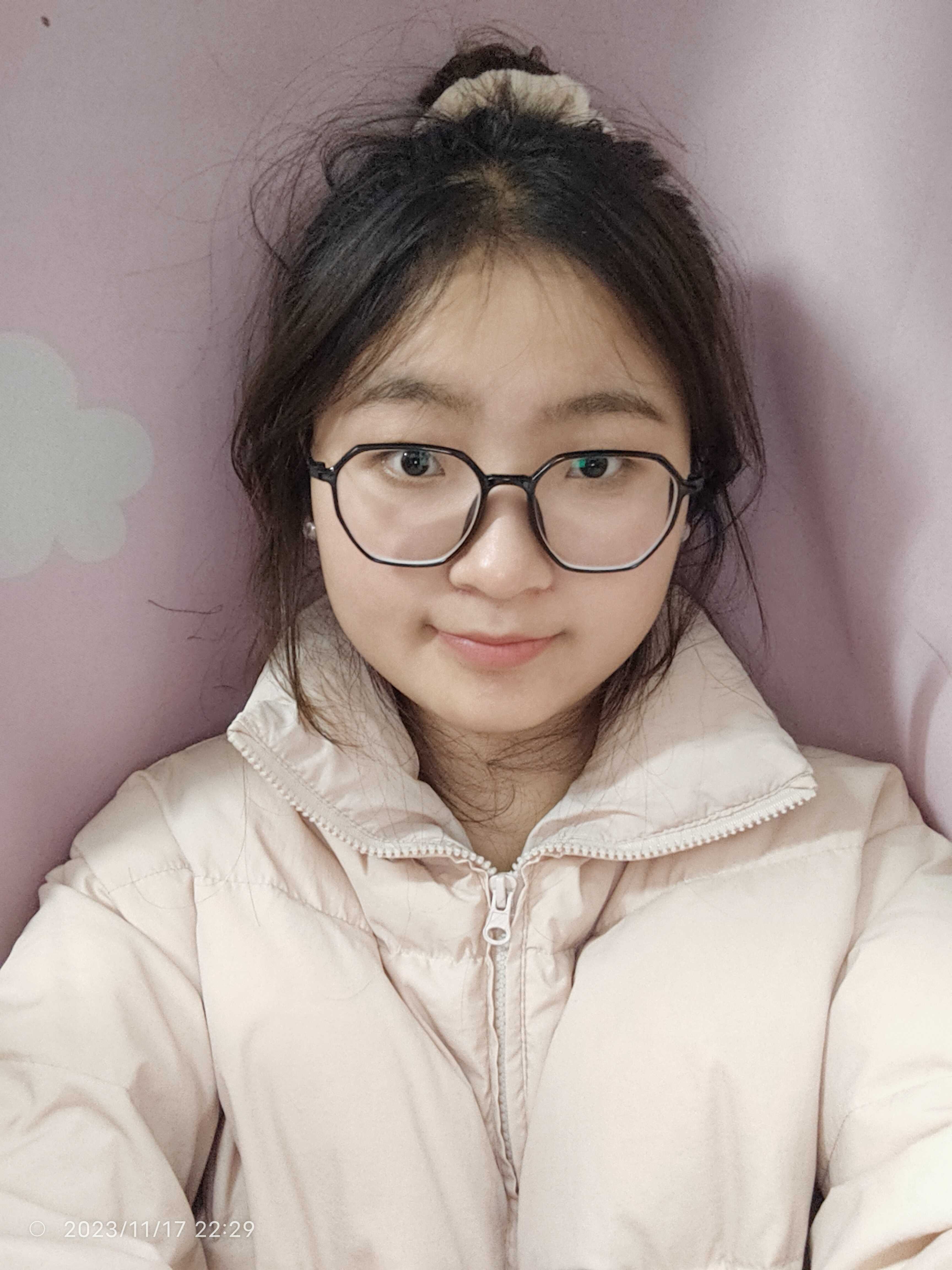 黄教员 照片