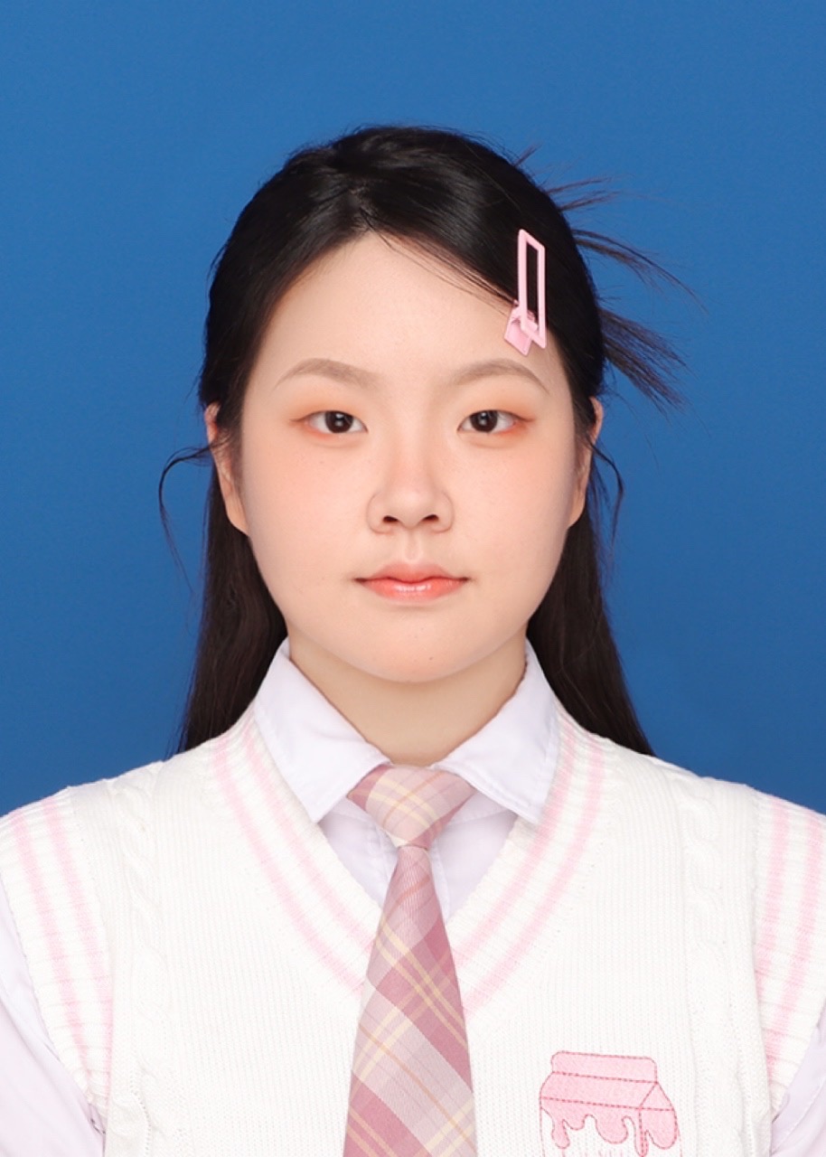 李教员 照片