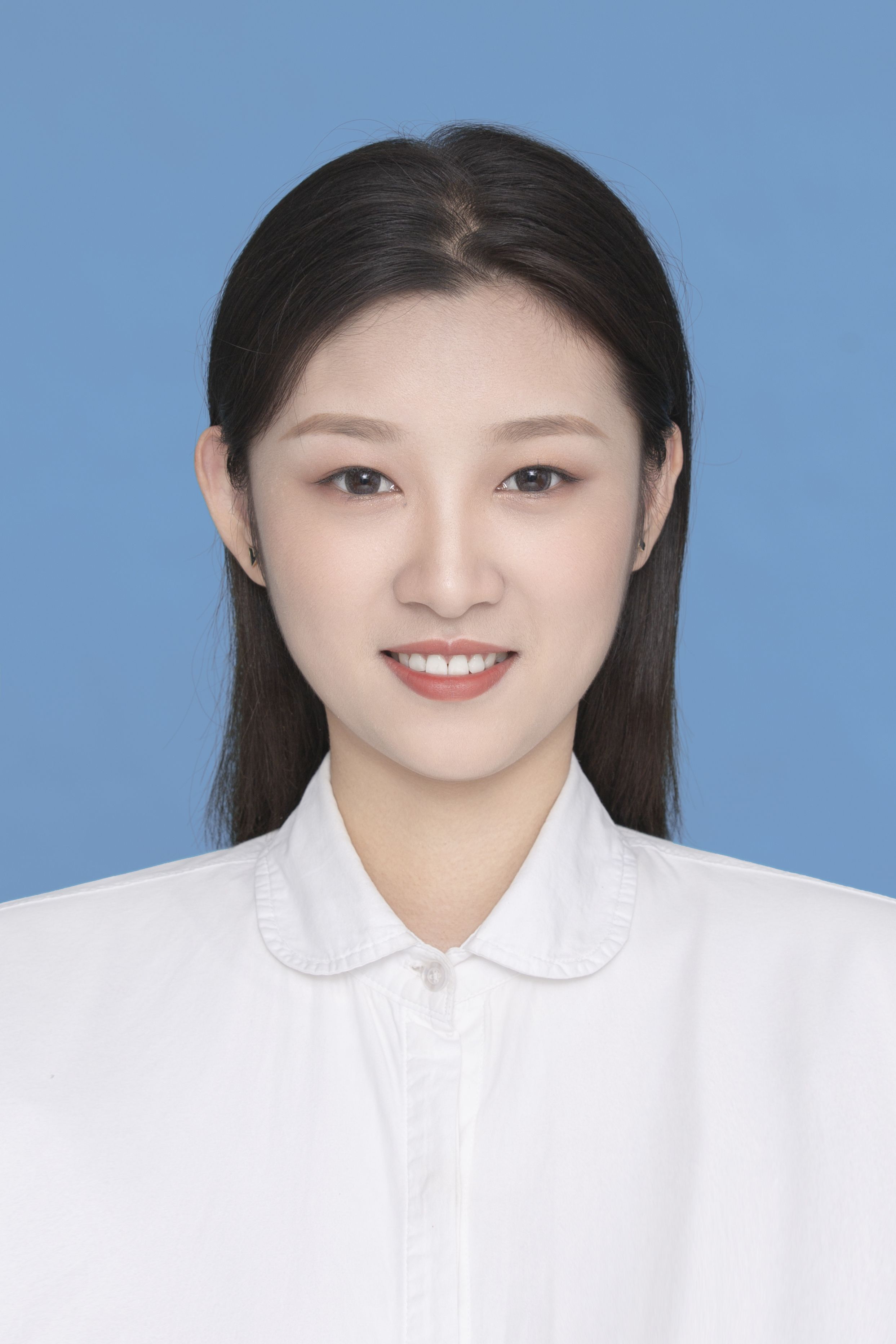 孔教员 照片