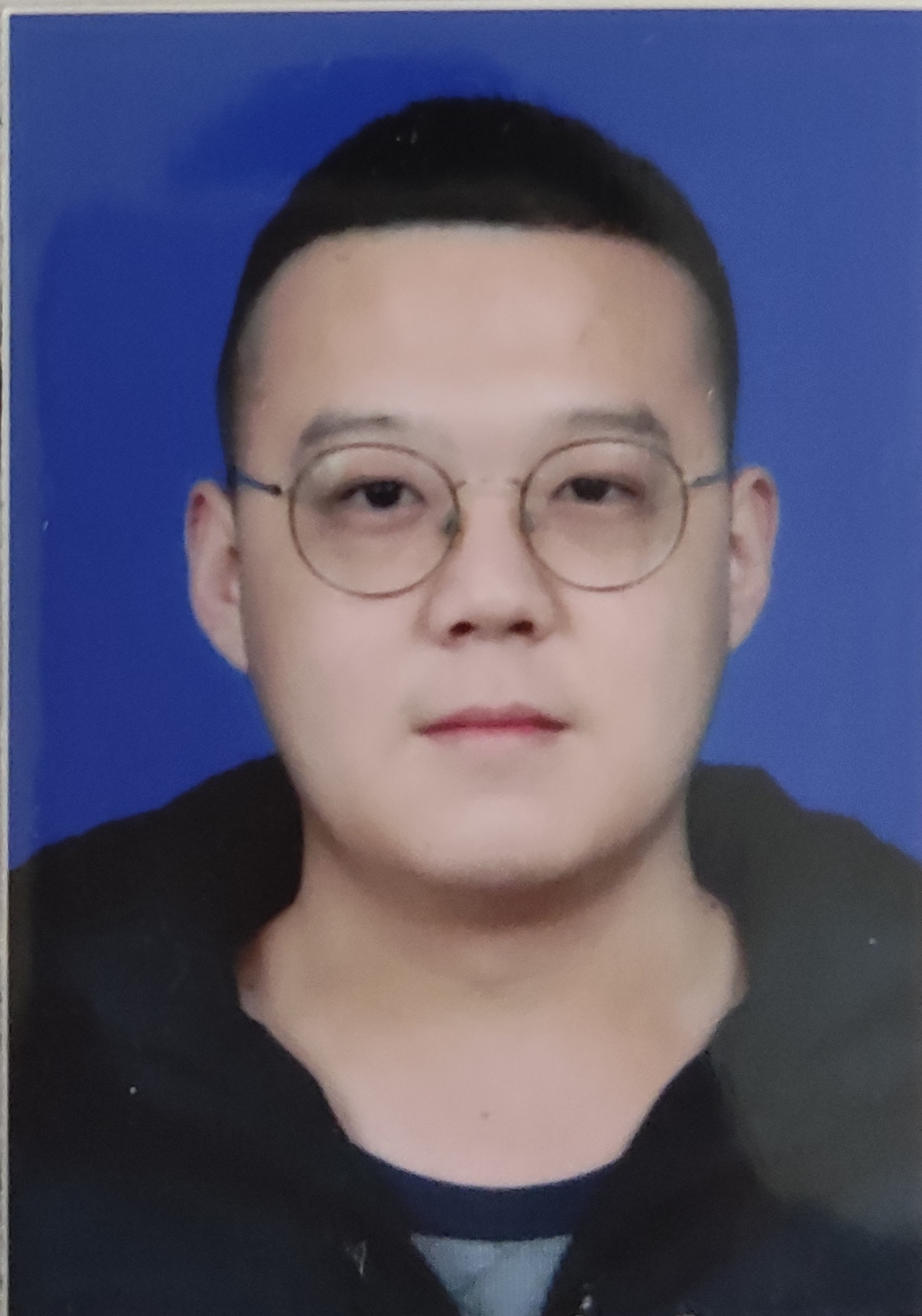 吴教员 照片