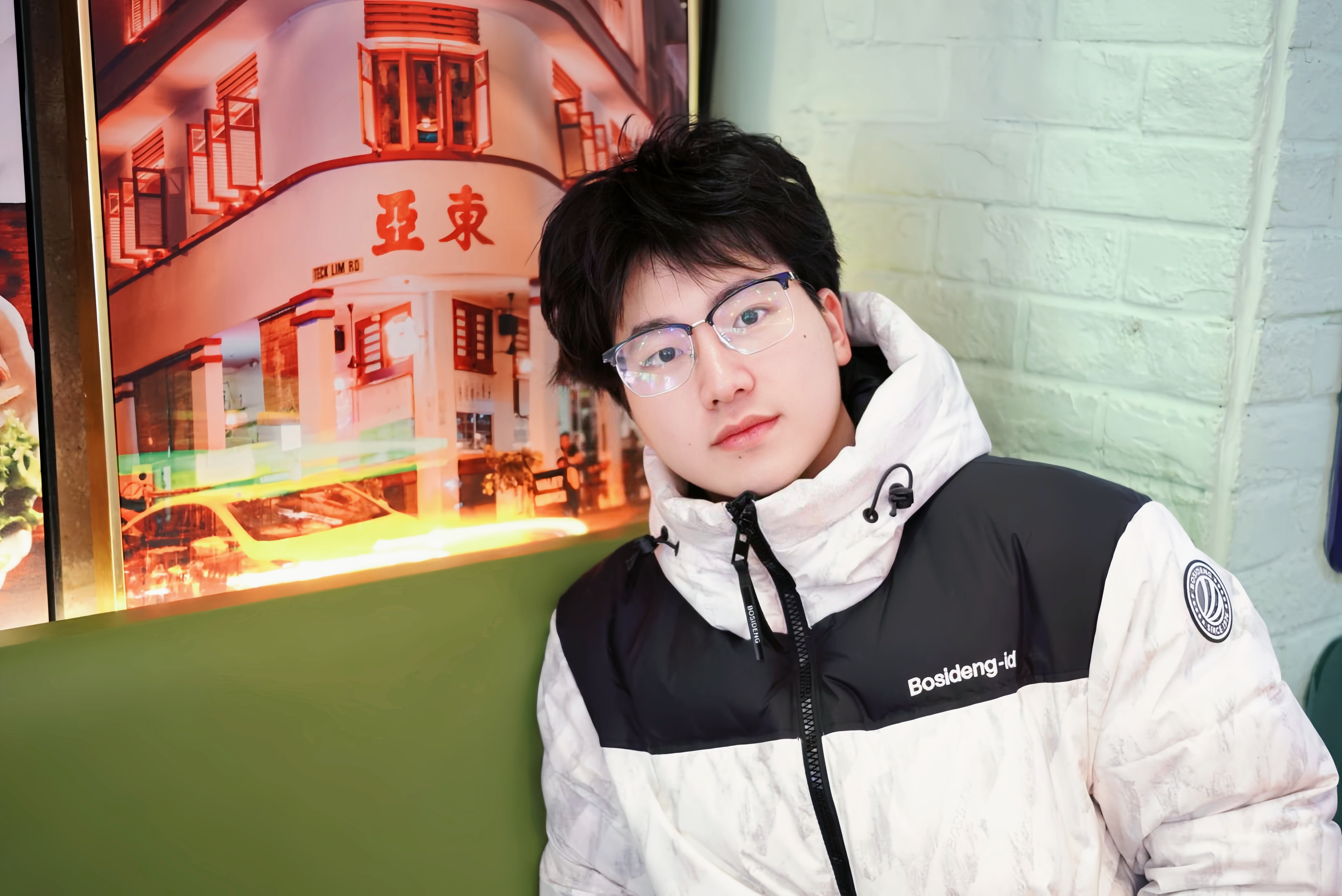 徐教员 照片