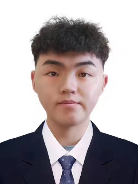 李教员 照片