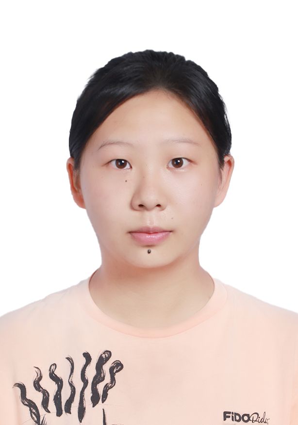 雷教员 照片