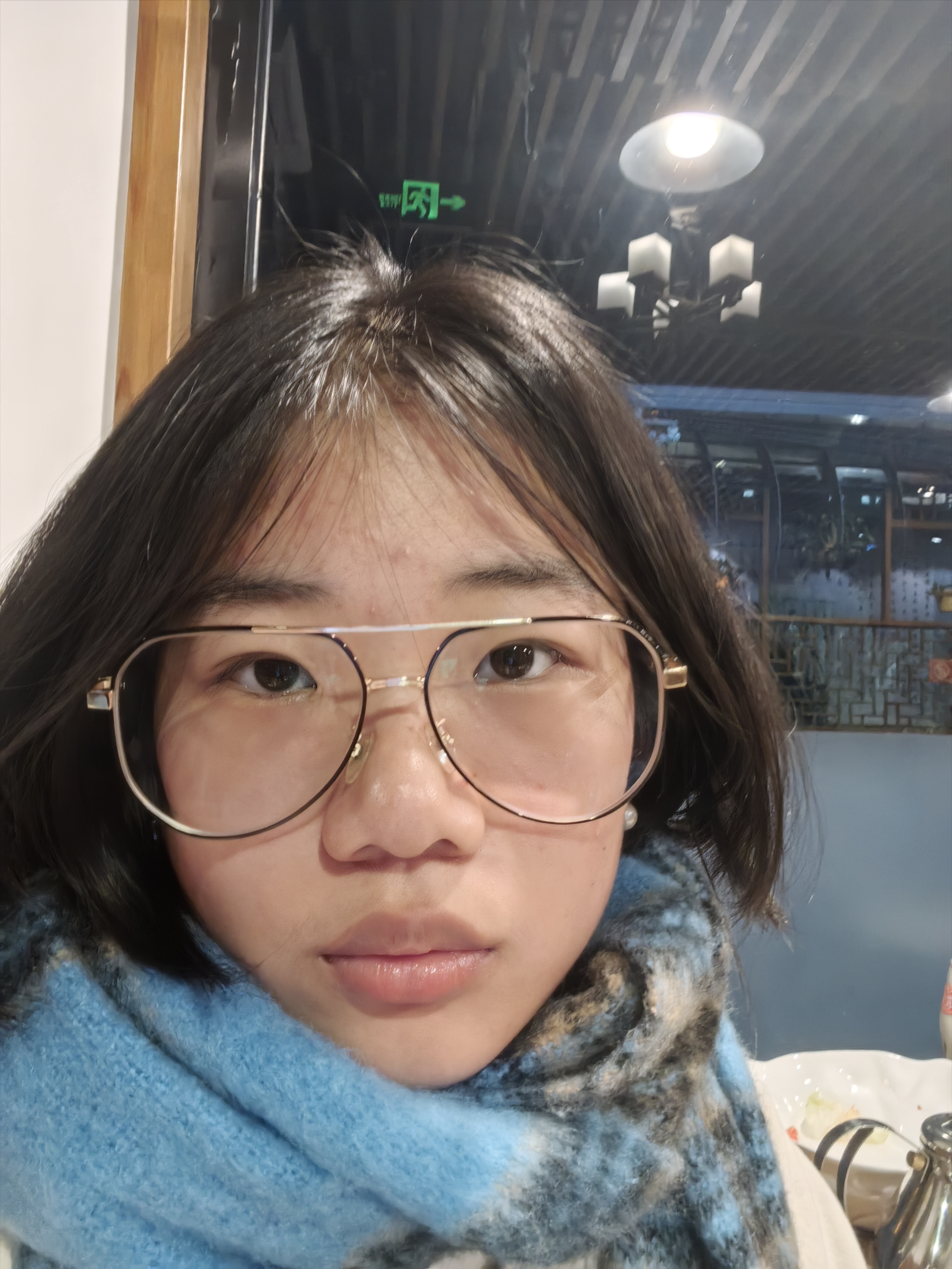高教员 照片