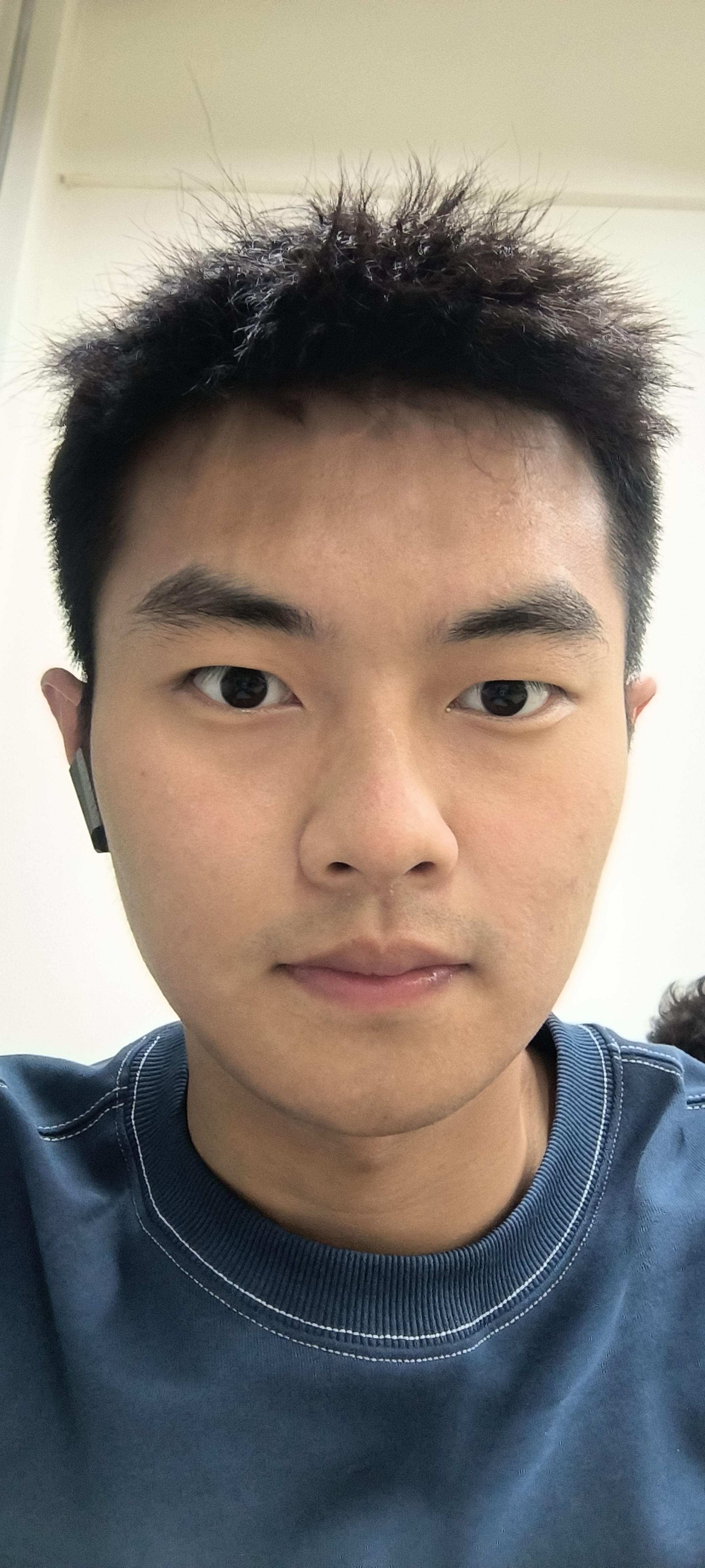 王教员 照片