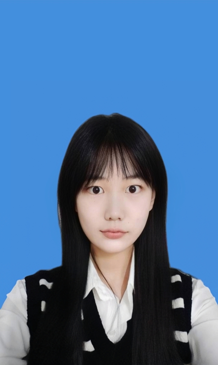 李教员 照片