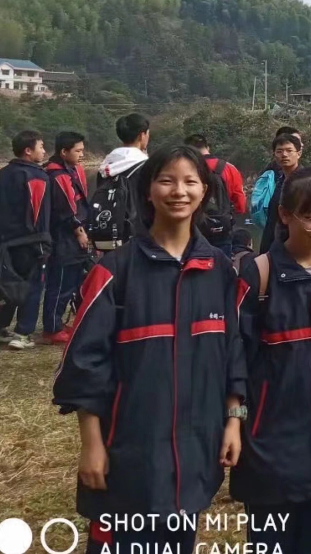 胡教员 照片