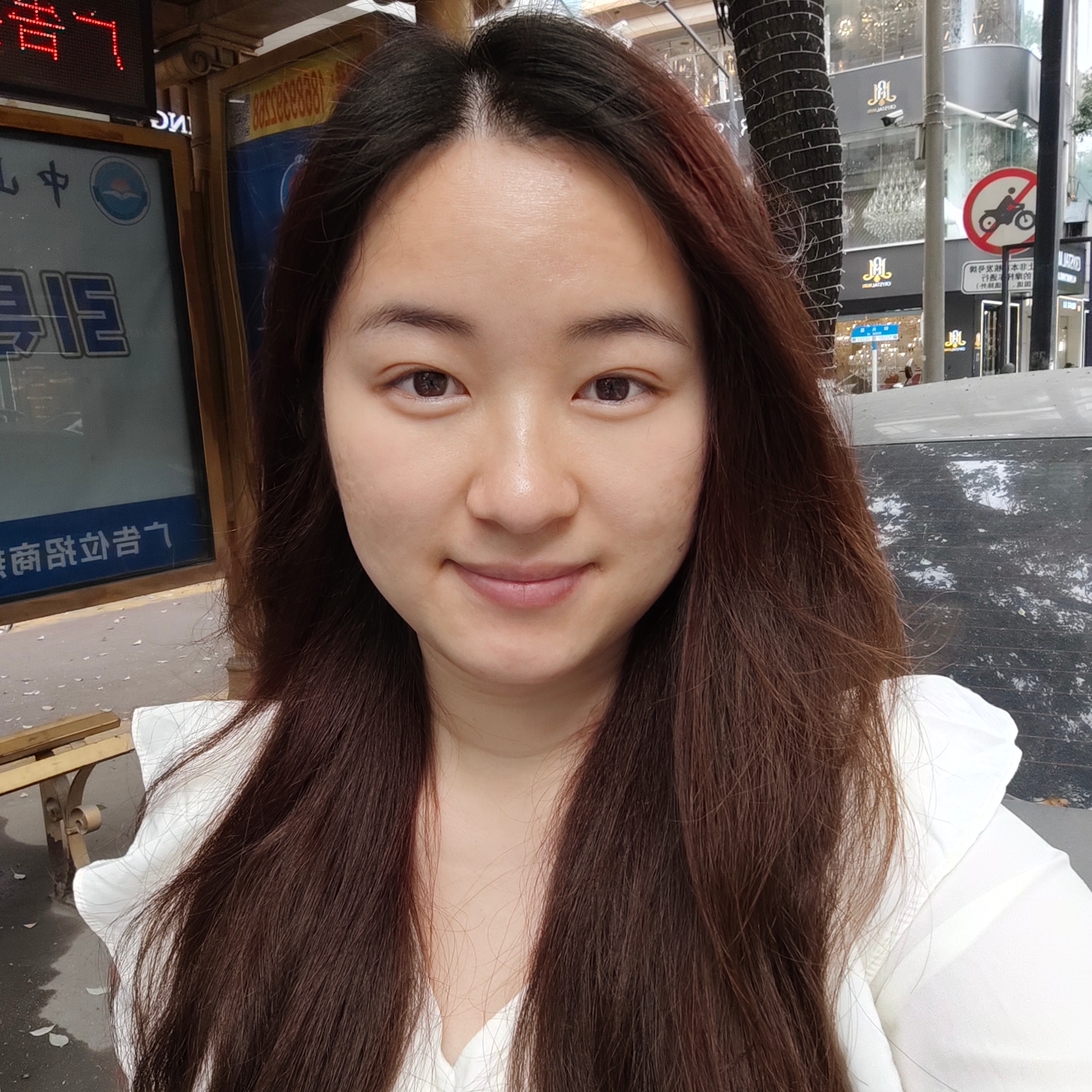 邓教员 照片