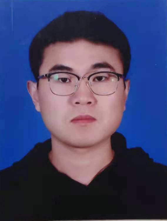 王教员 照片