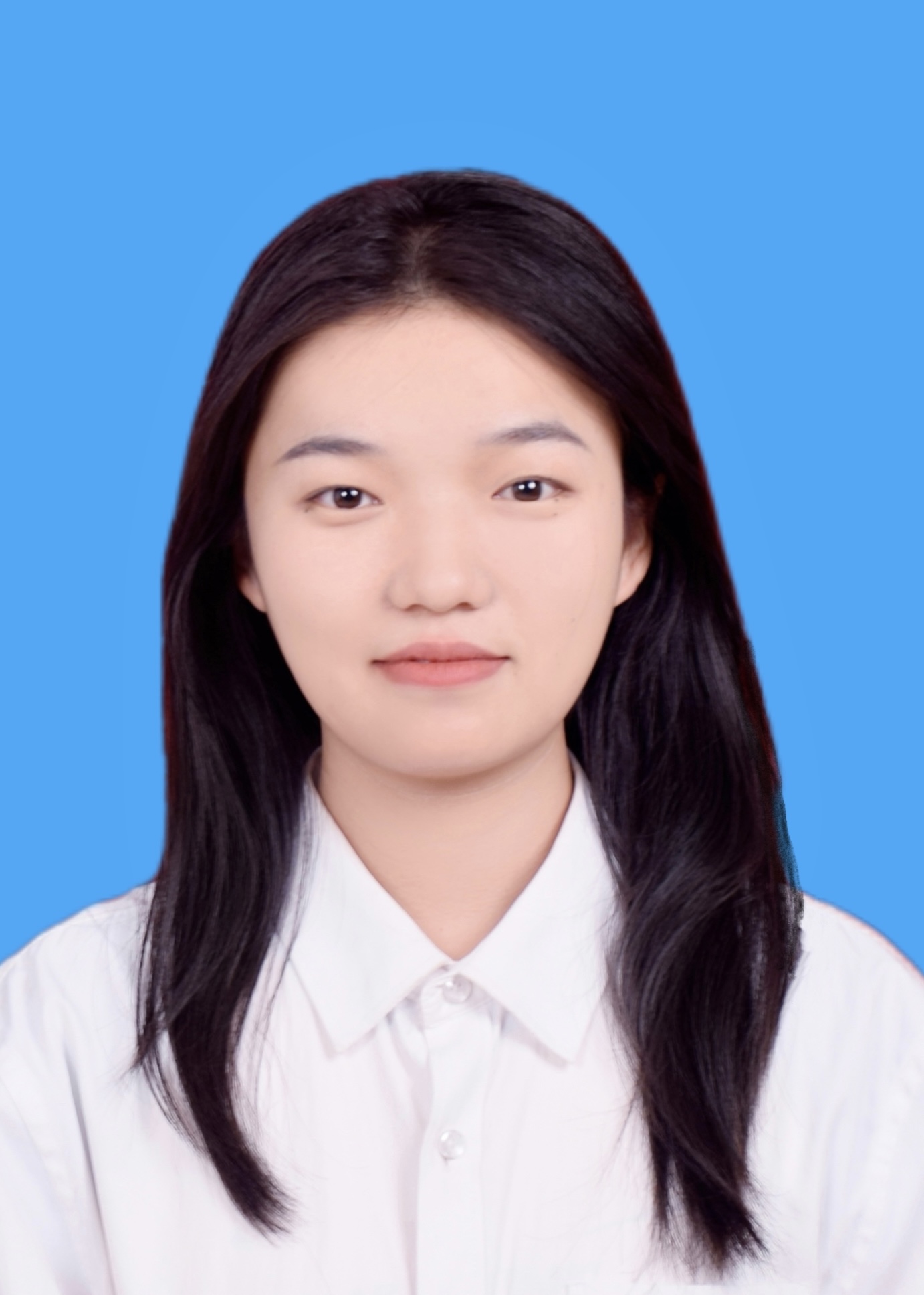 尹教员 照片