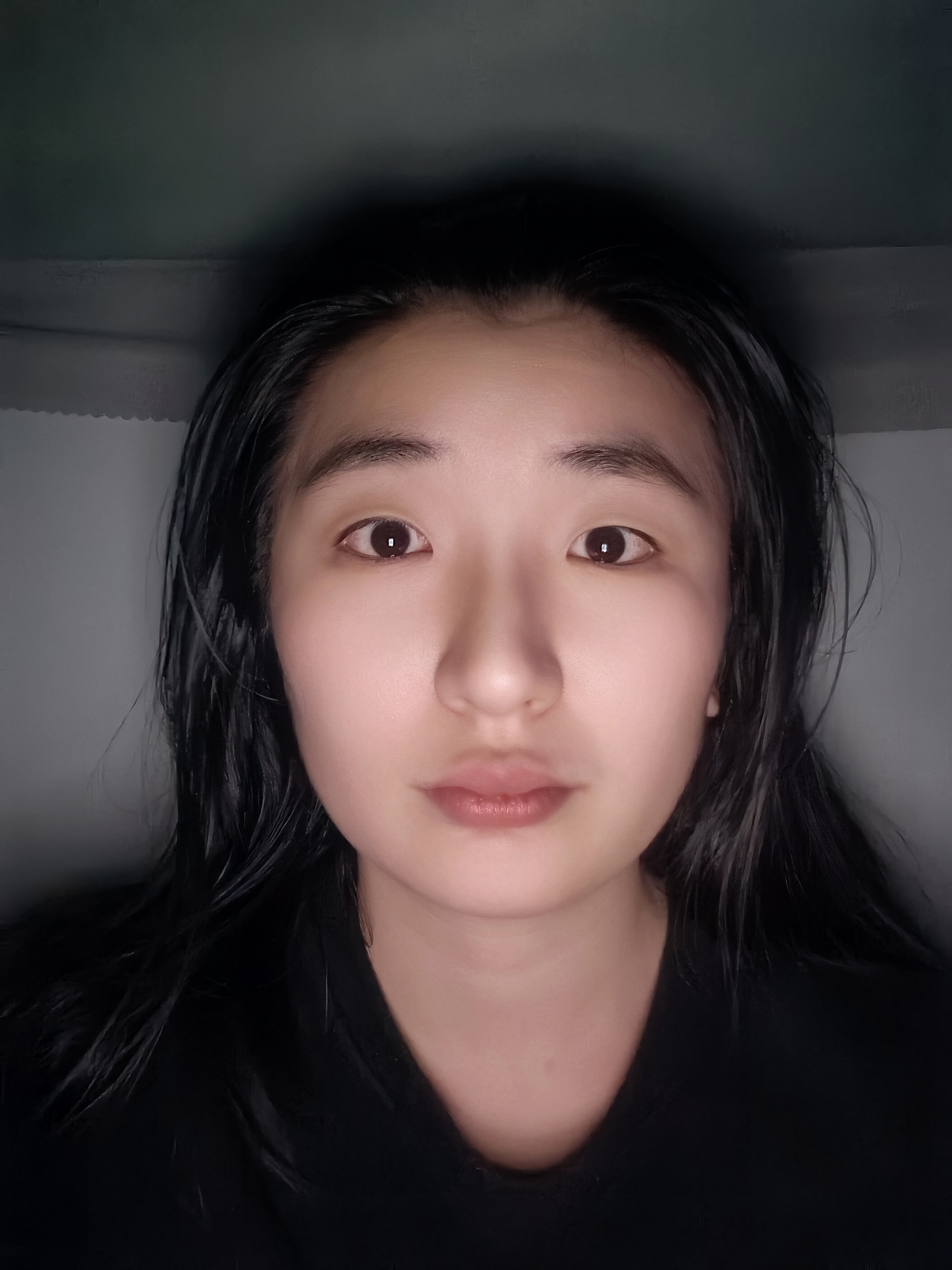 薄教员 照片