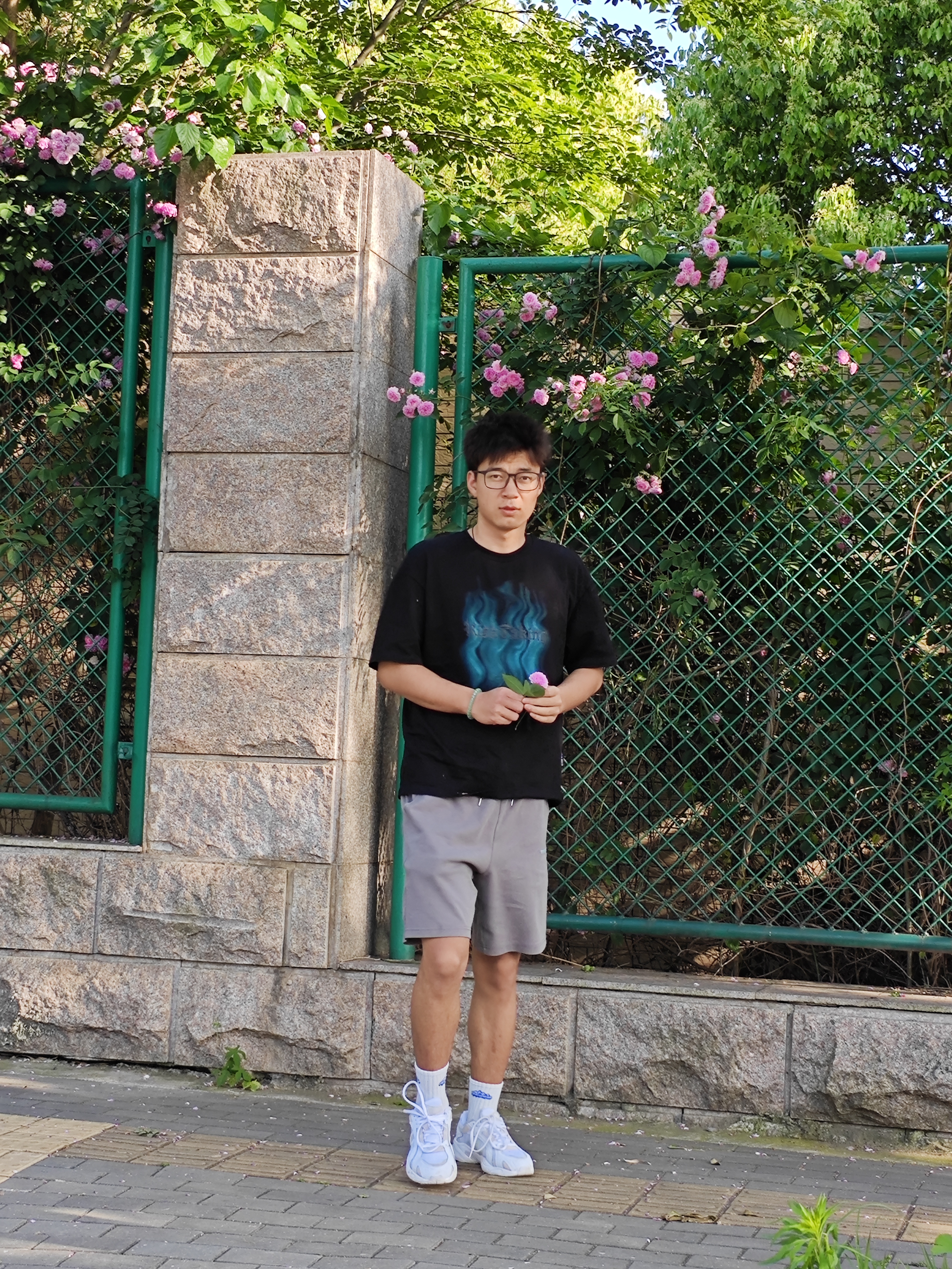 李教员 照片