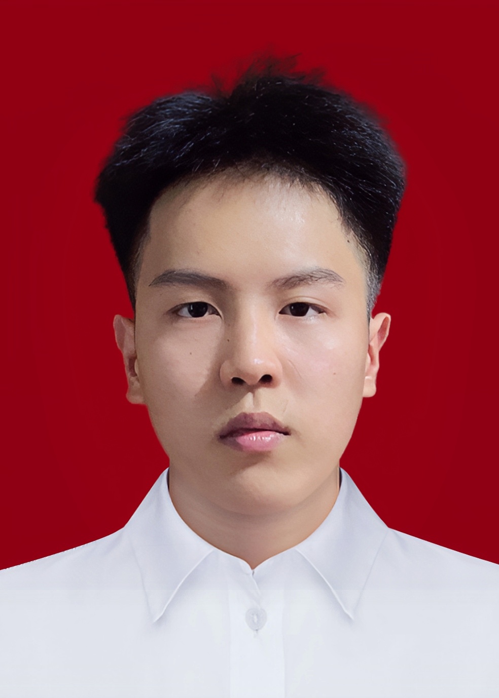 王教员 照片
