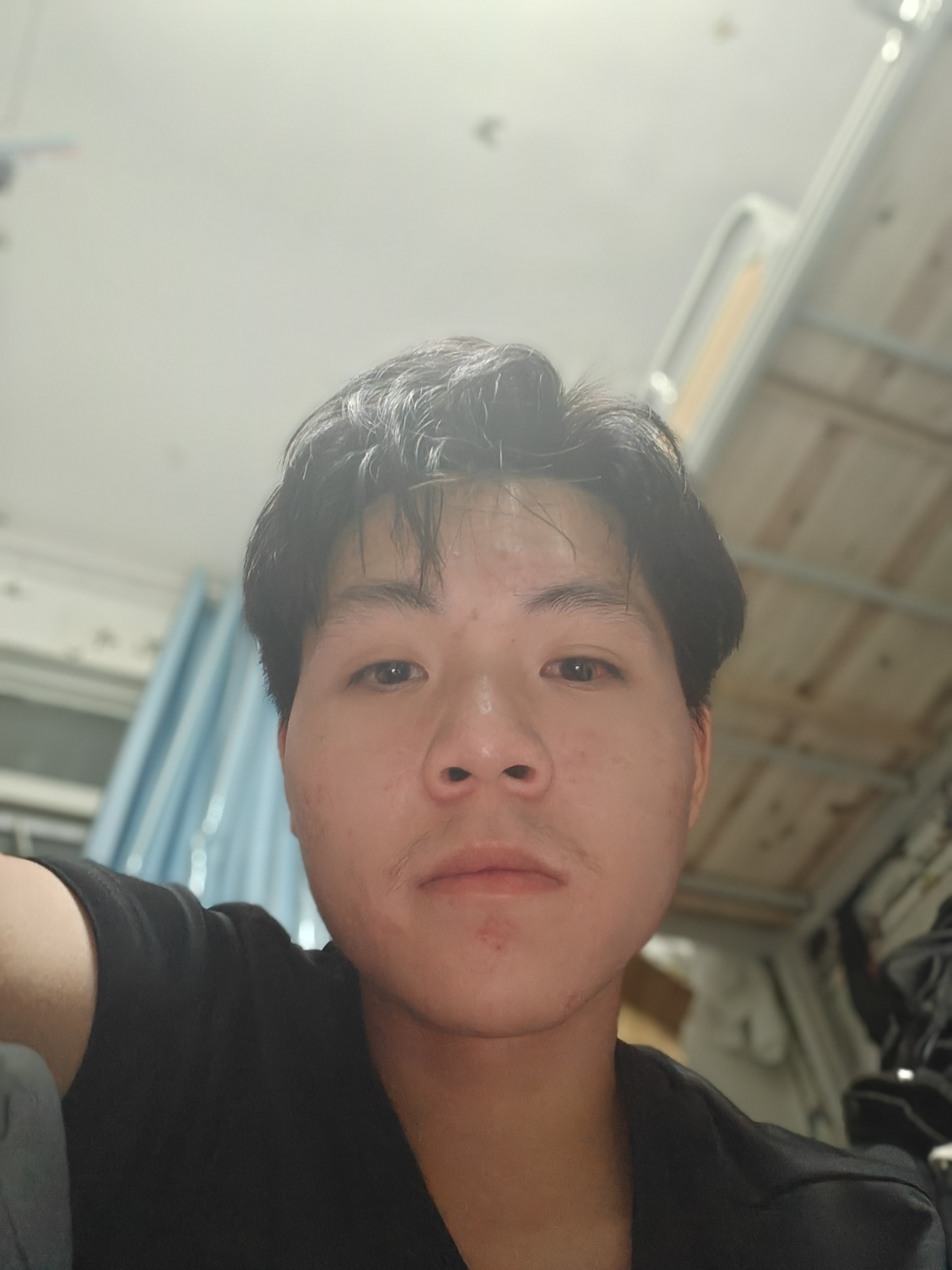李教员 照片
