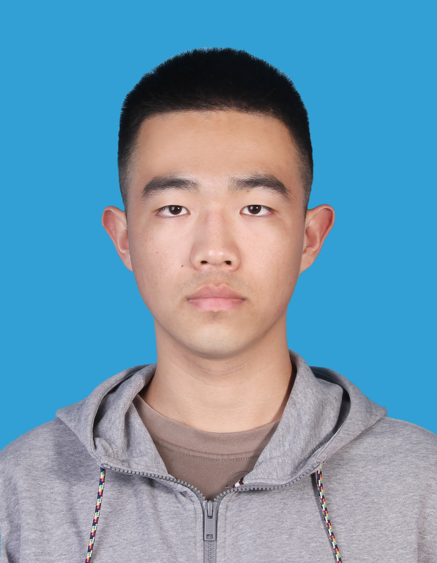 王教员 照片