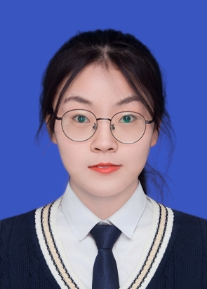 李教员 照片