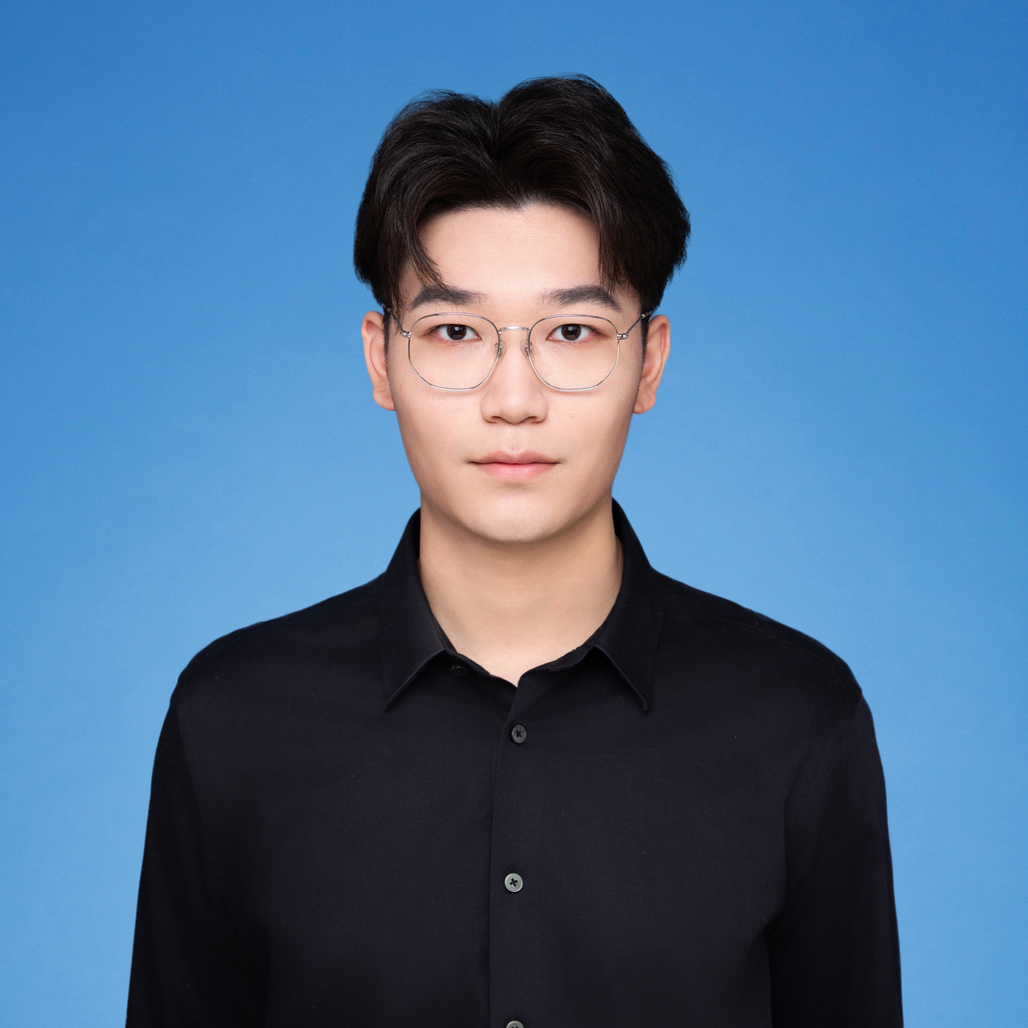 李教员 照片