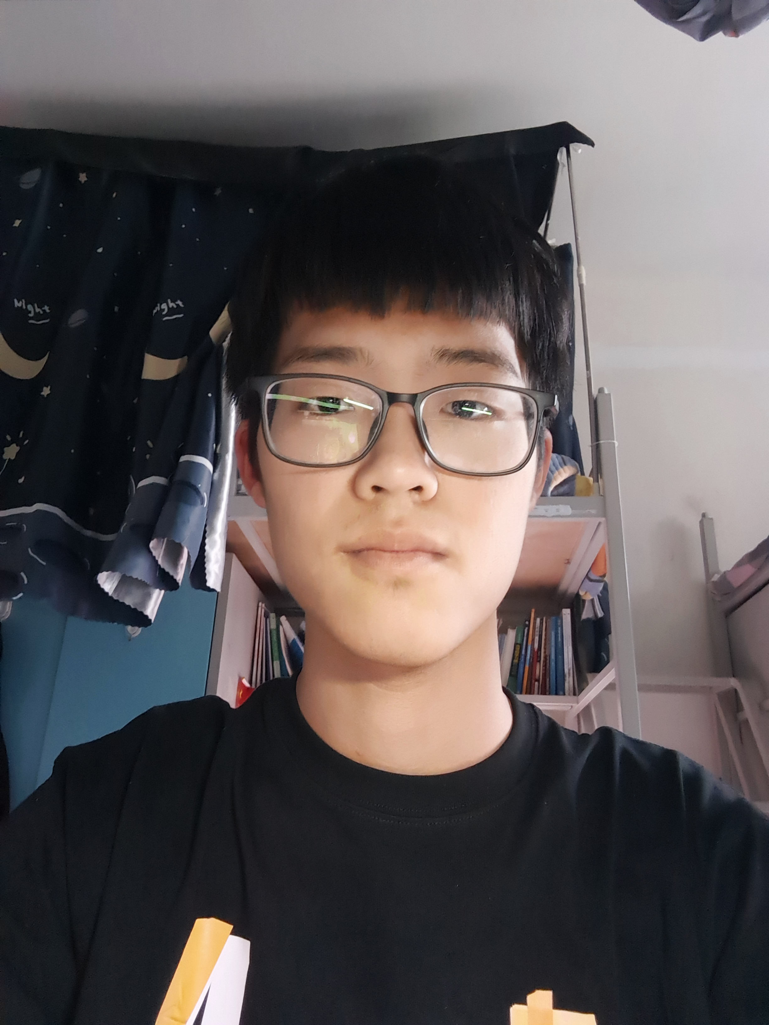高教员 照片