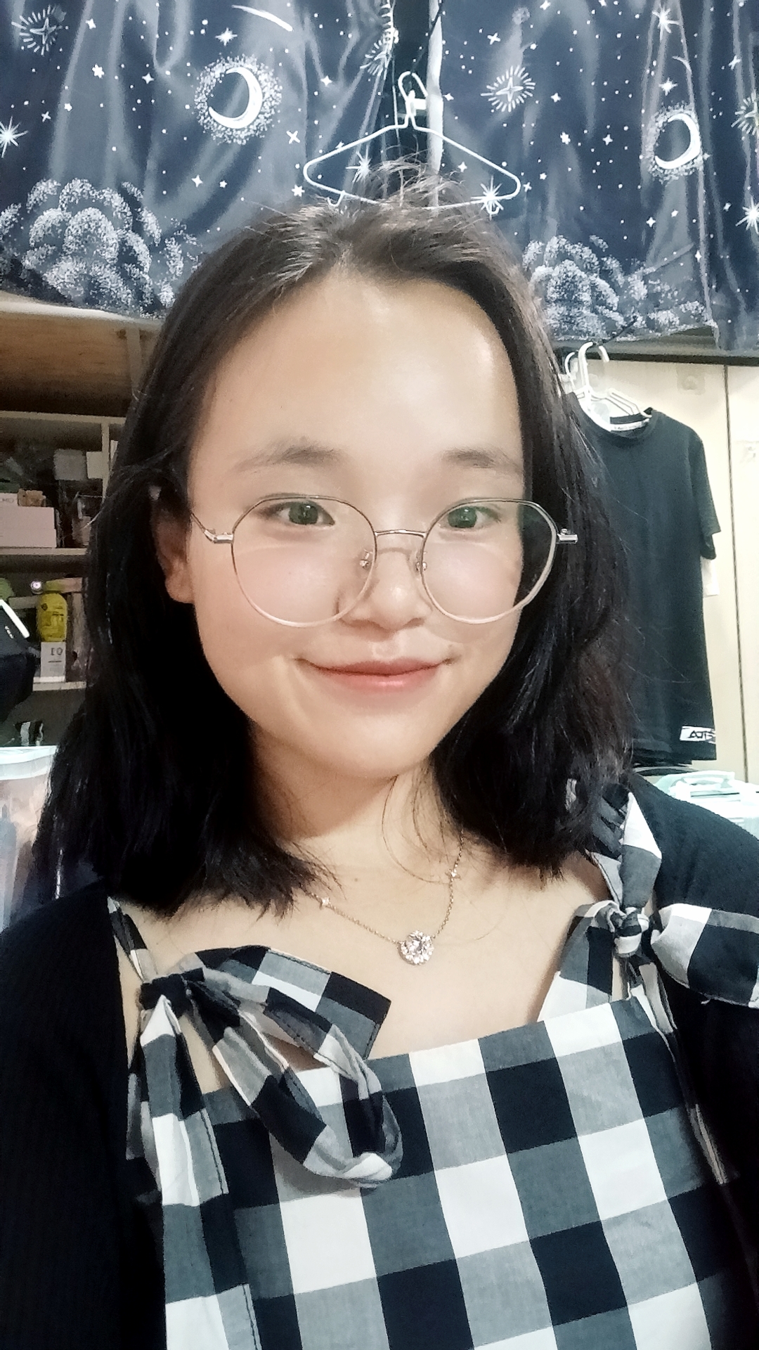 安教员 照片