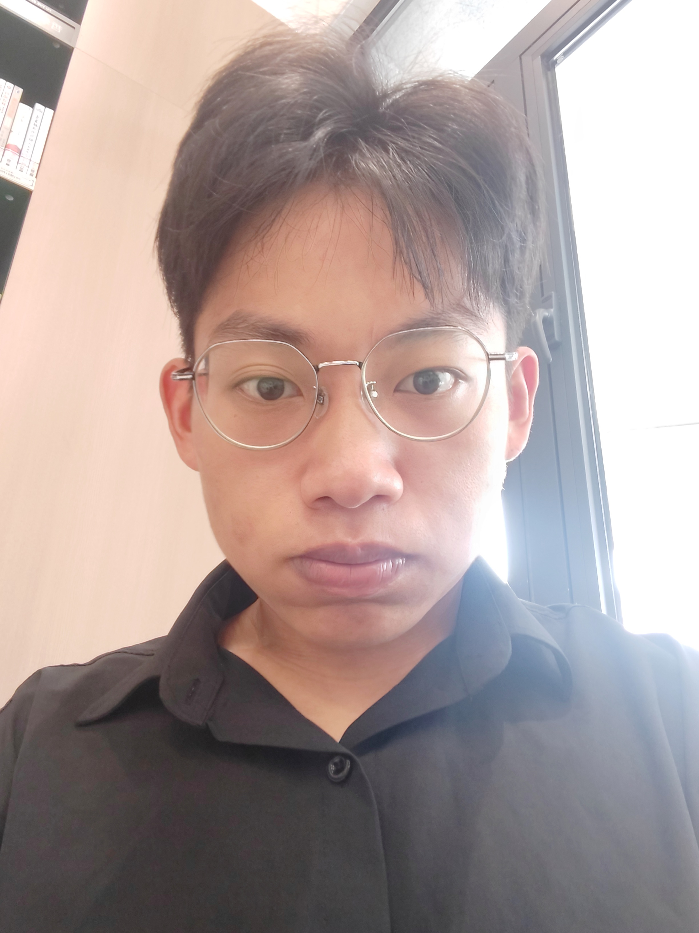 王教员 照片