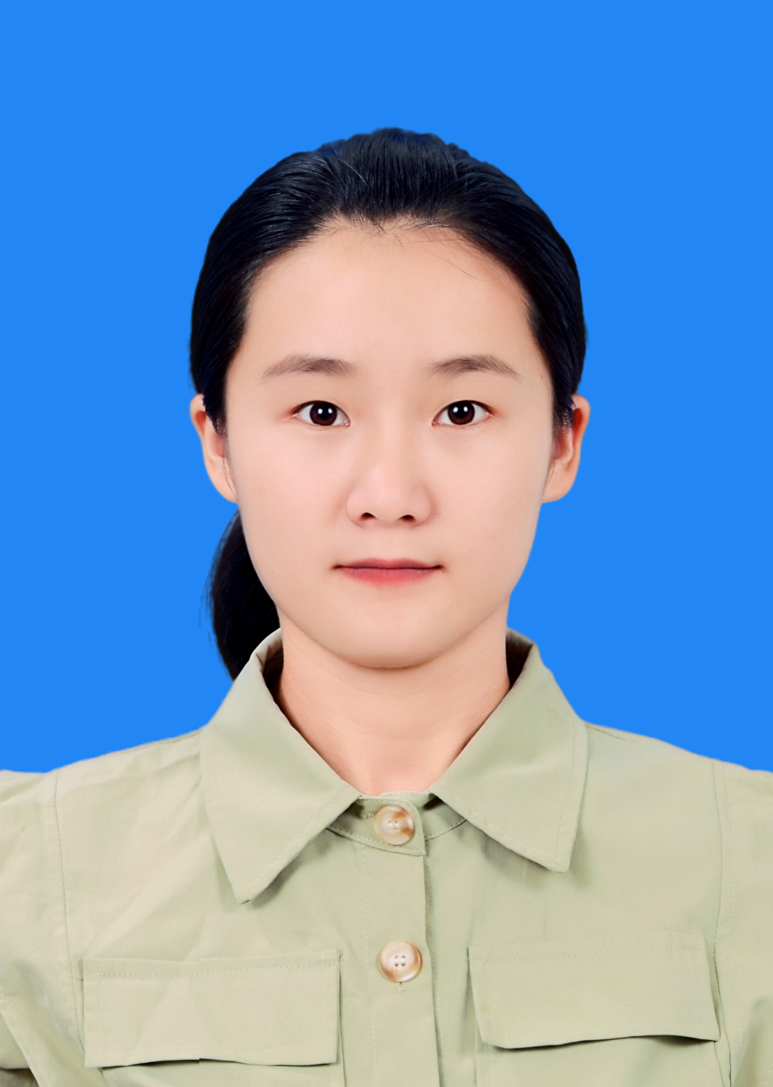 李教员 照片