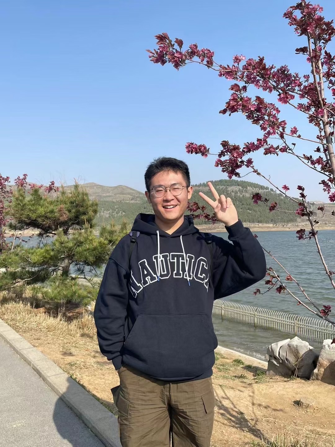 汪教员 照片
