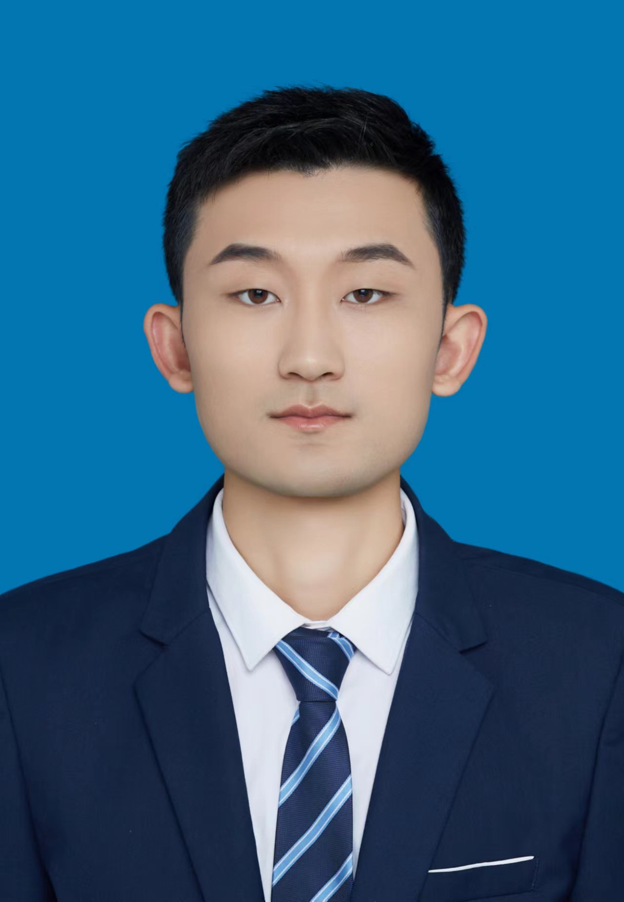 张教员 照片
