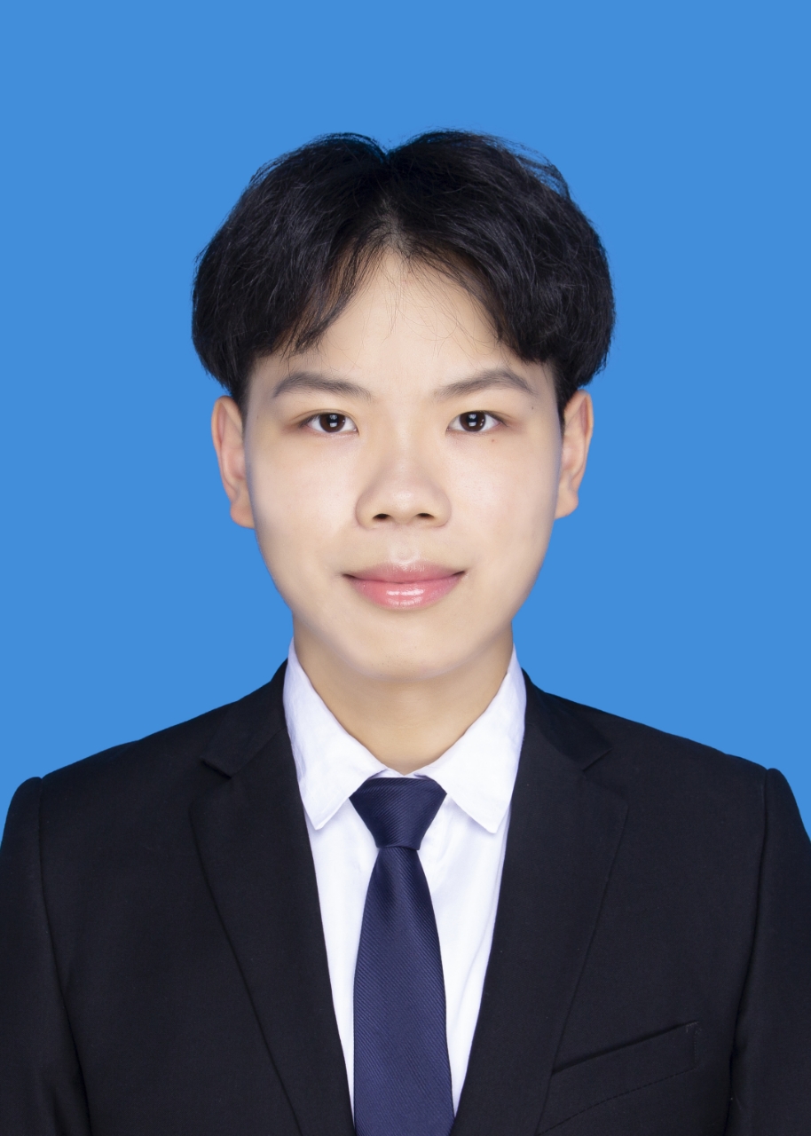 王教员 照片