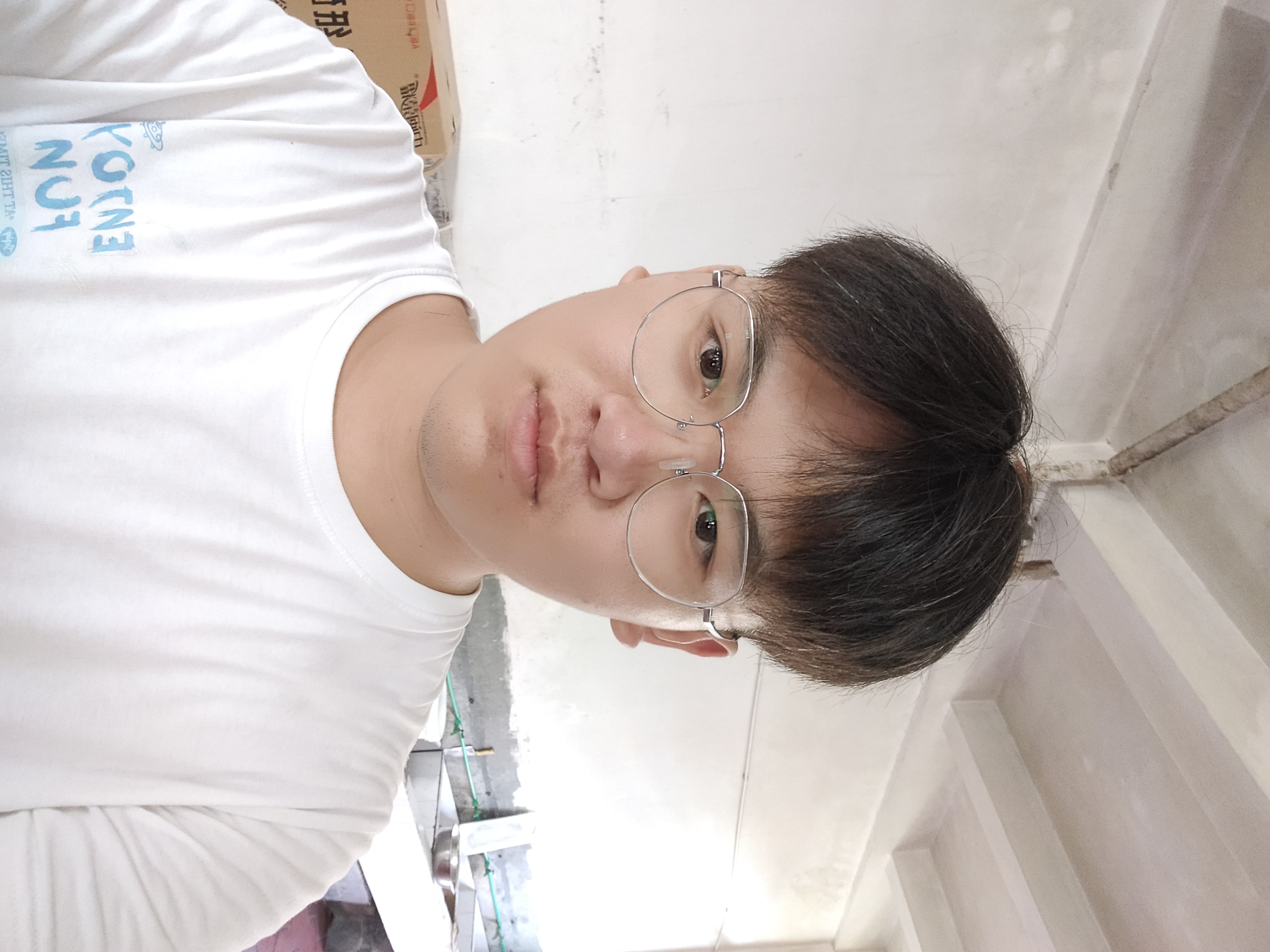 郑教员 照片