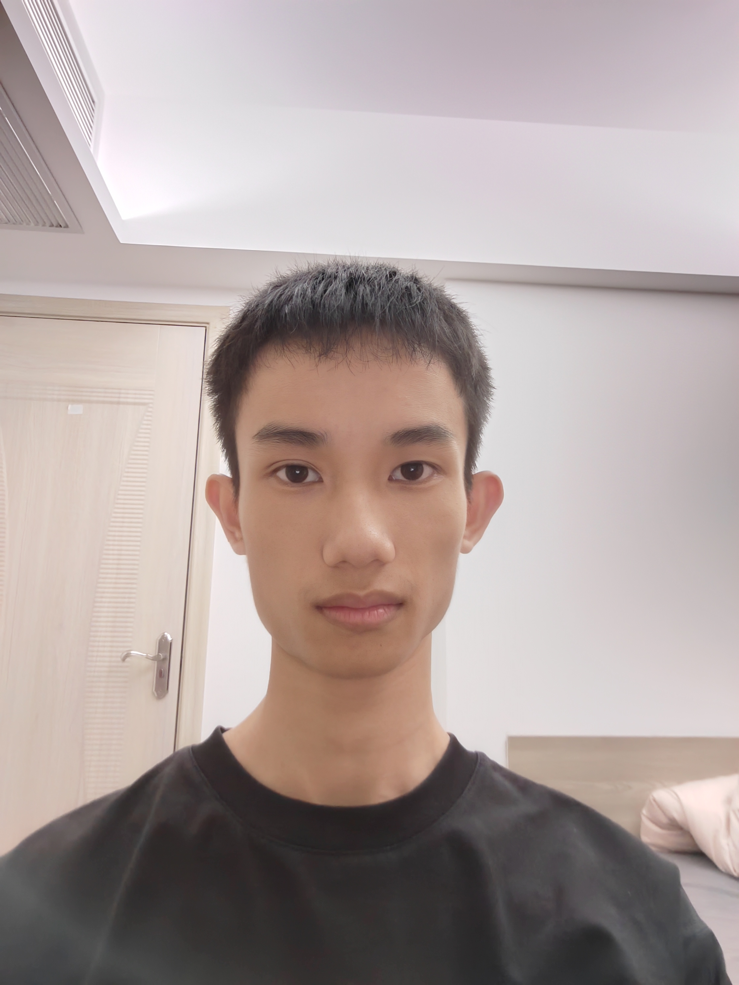 陈教员 照片