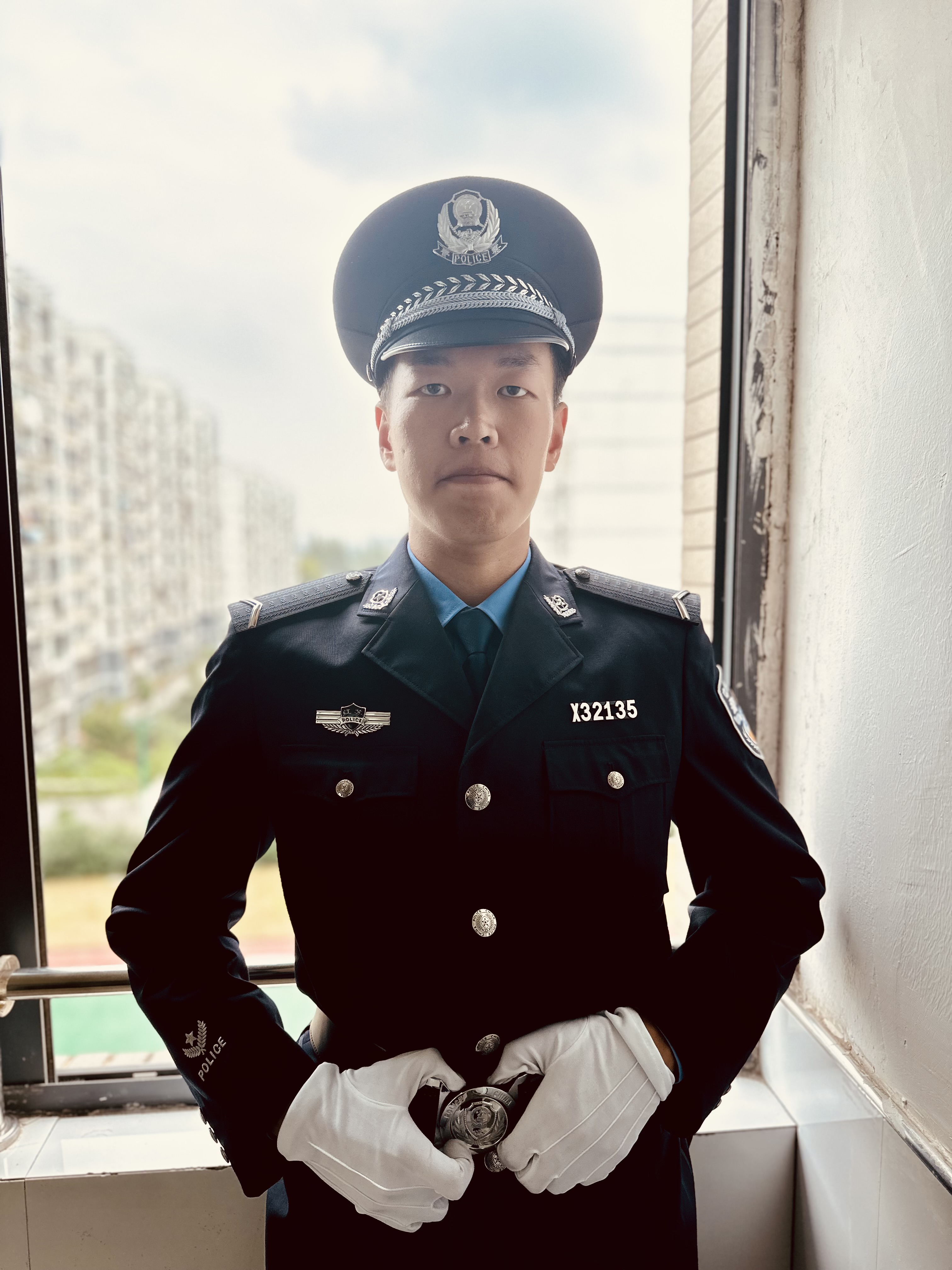 崔教员 照片