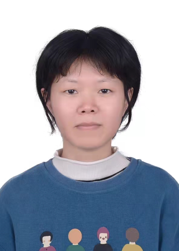 李教员 照片