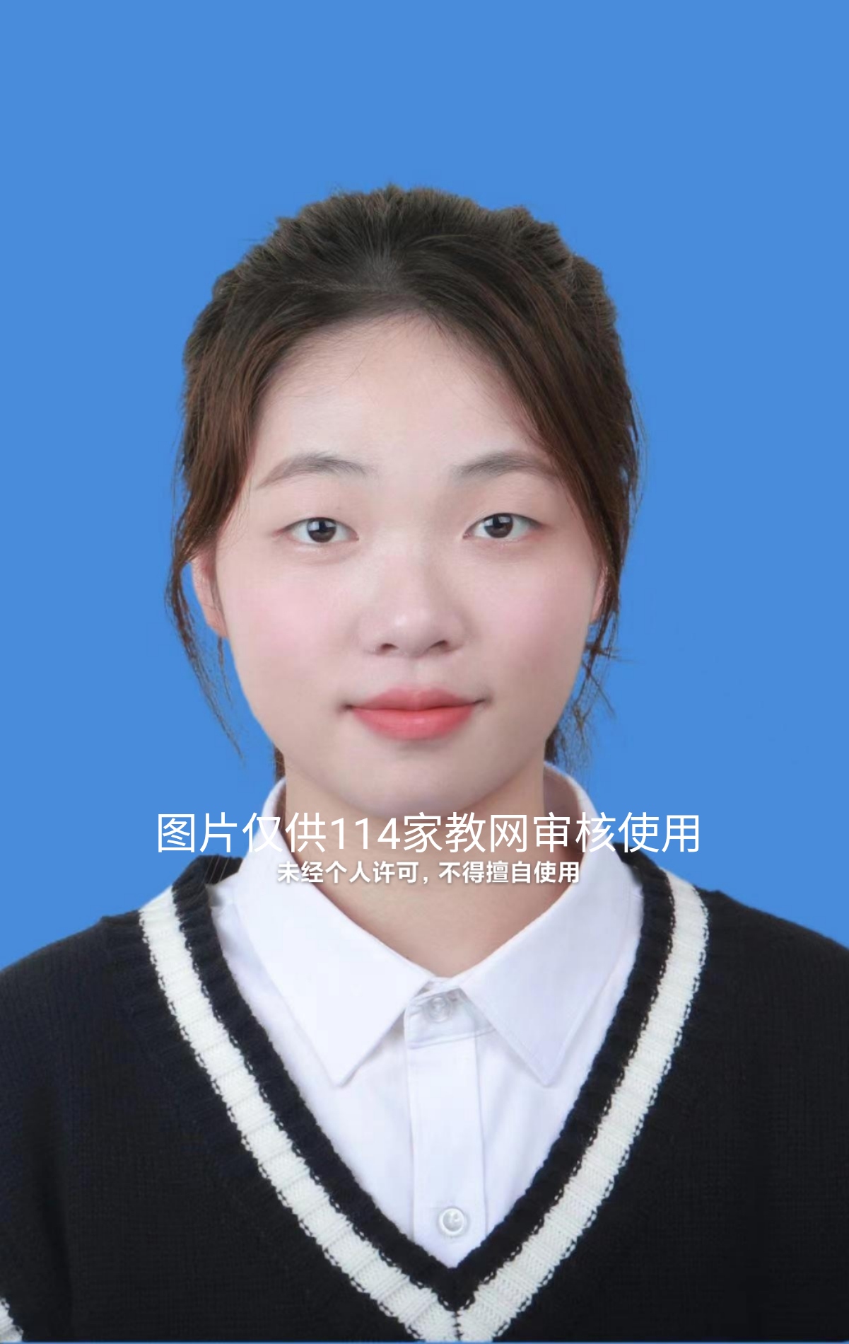 黄教员 照片