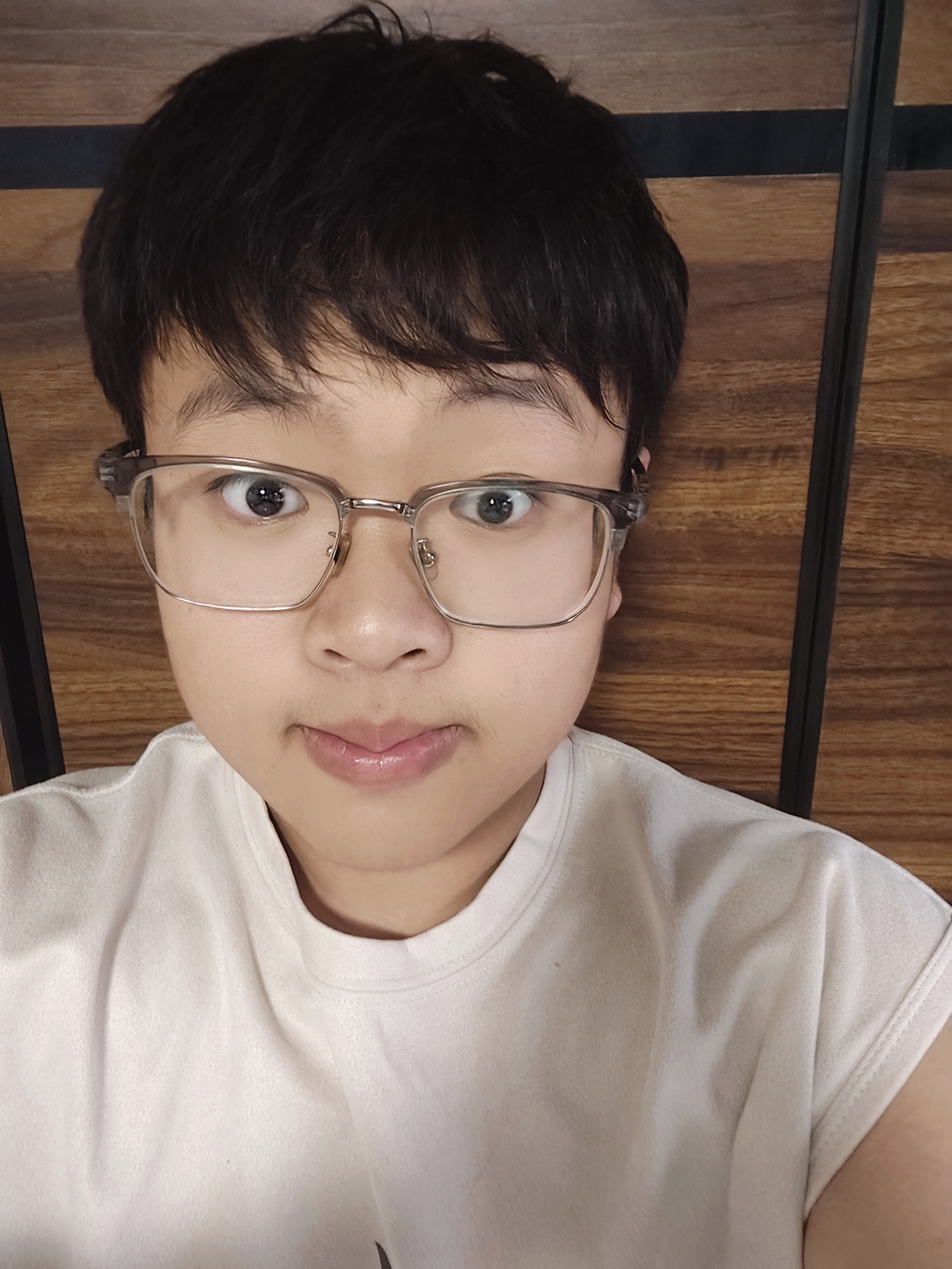 刘教员 照片
