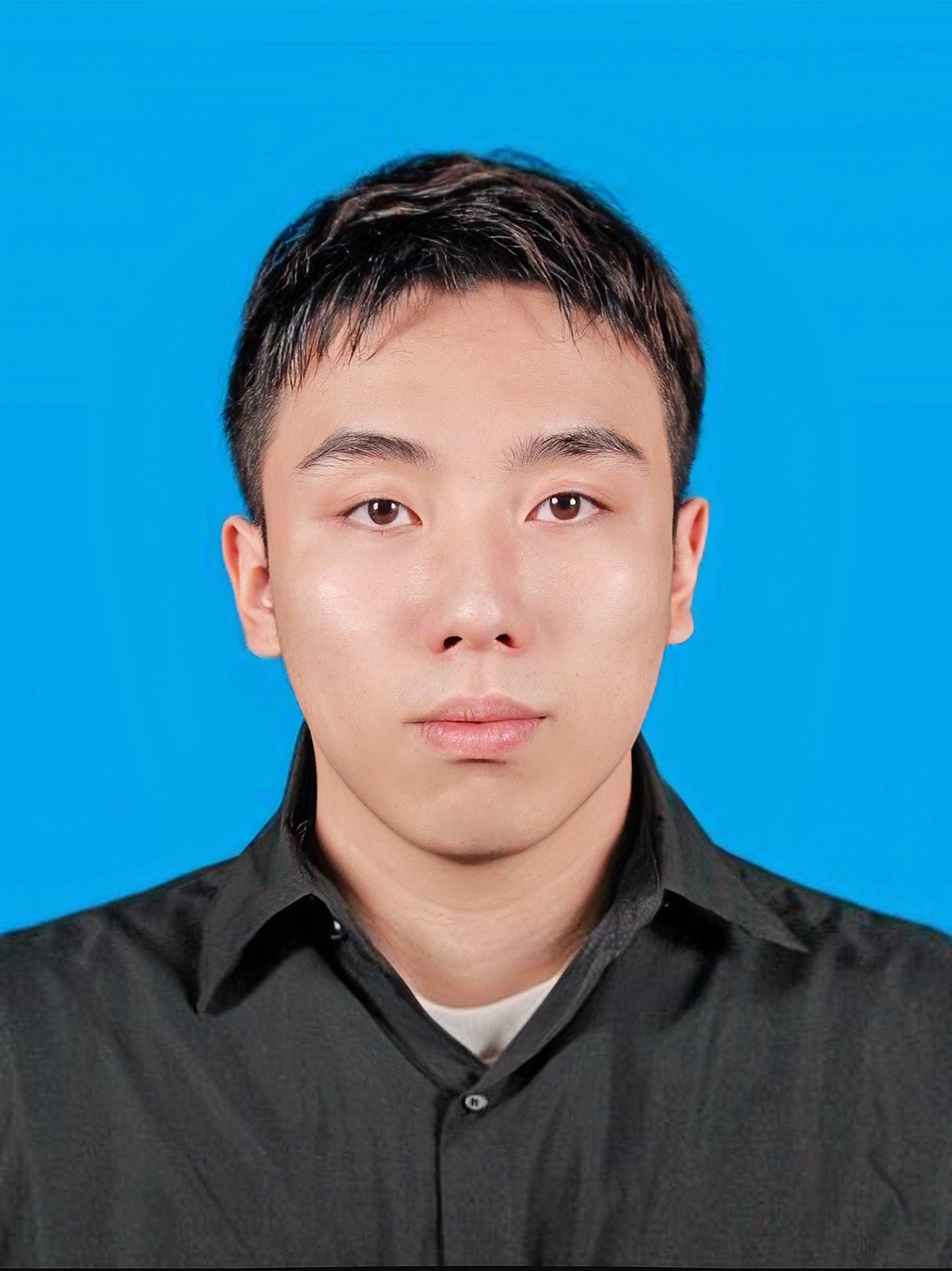 李教员 照片