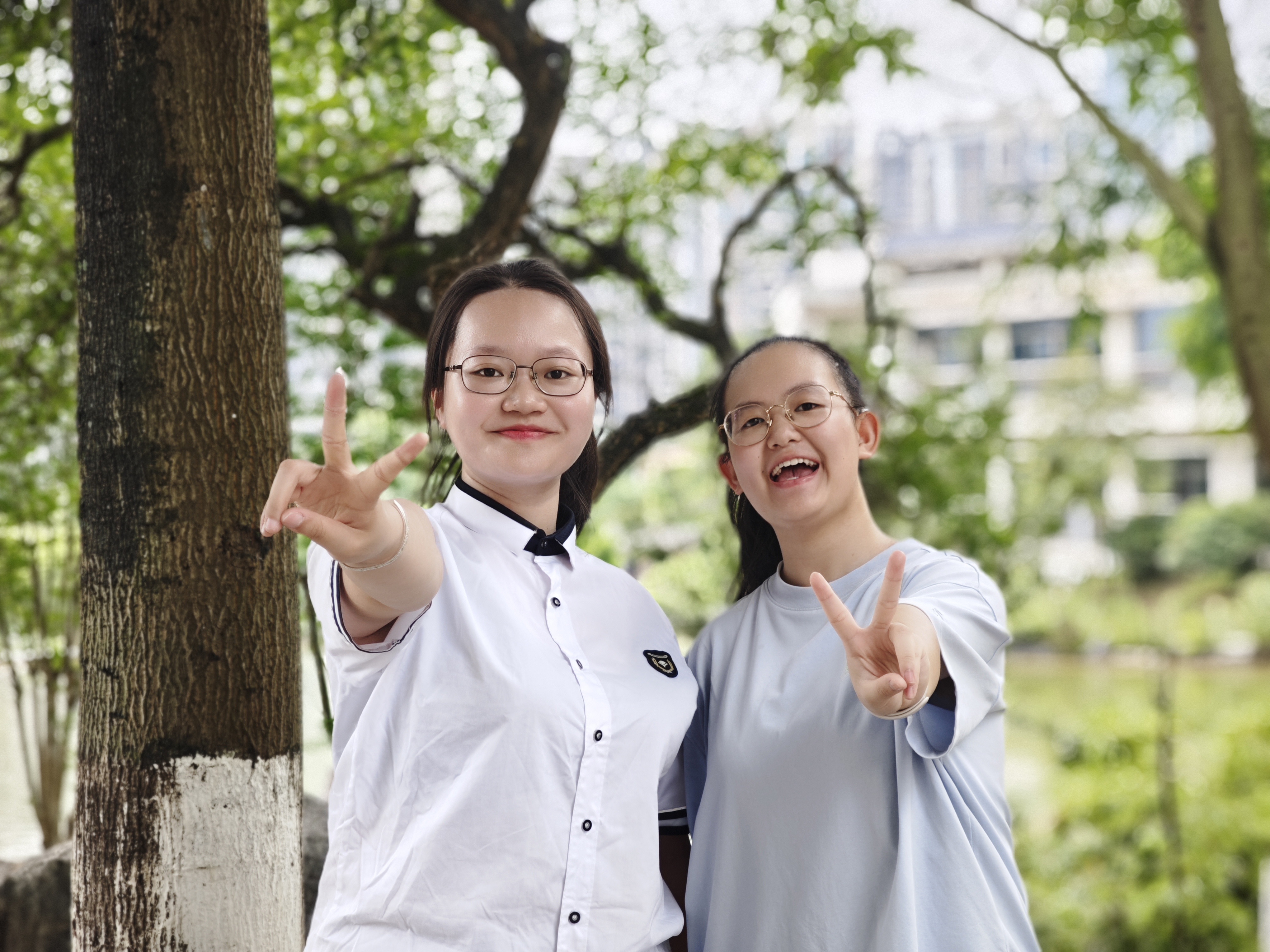 李教员 照片