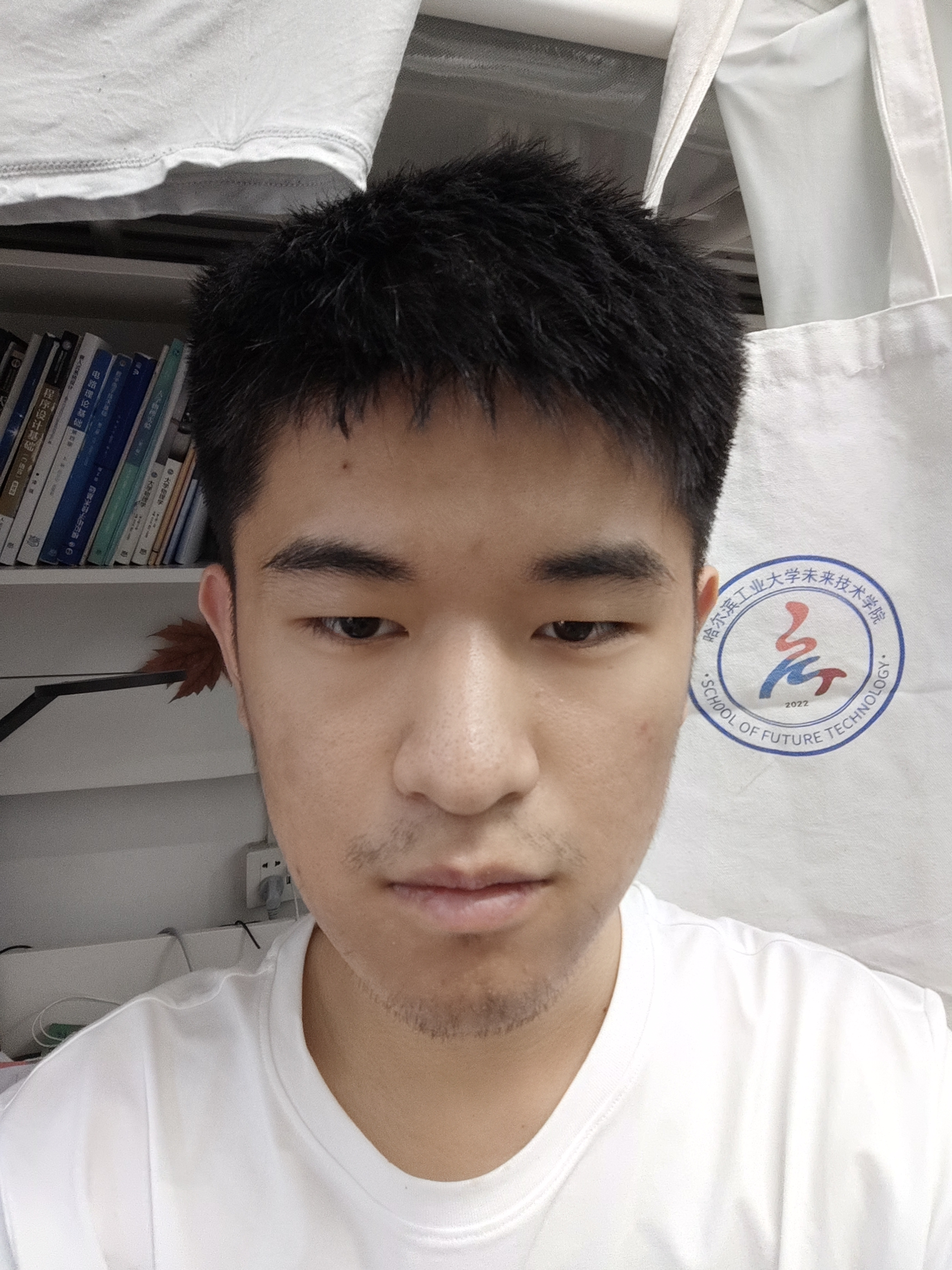 王教员 照片