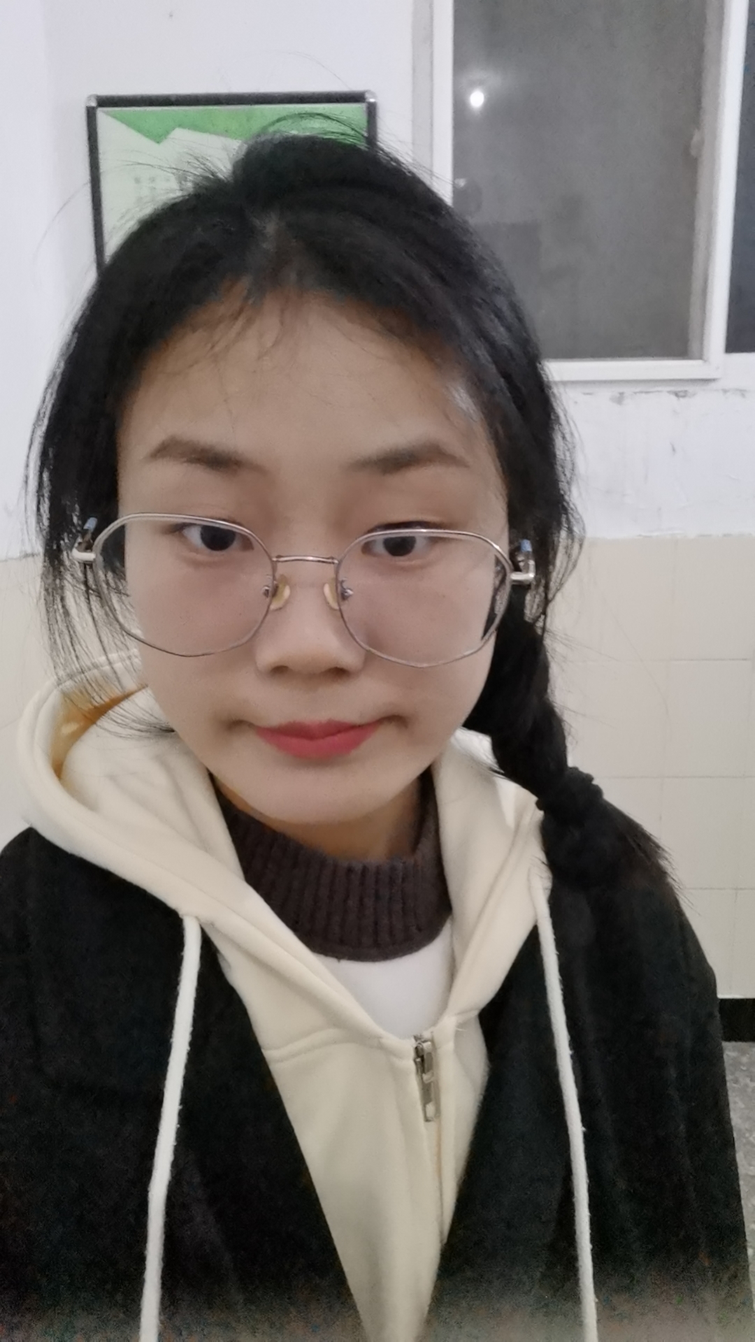 范教员 照片