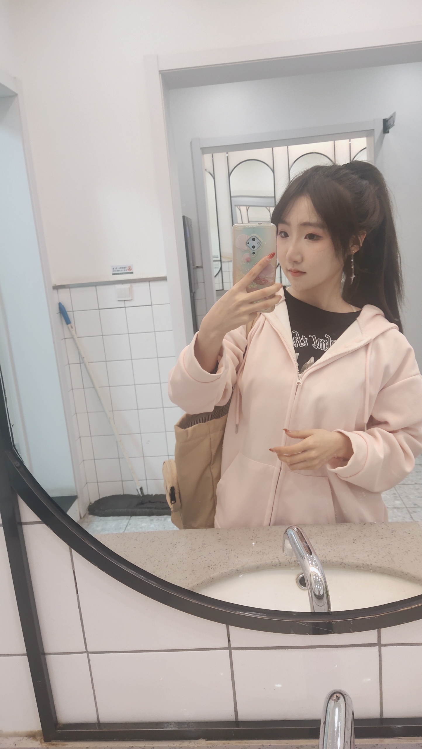 苏教员 照片