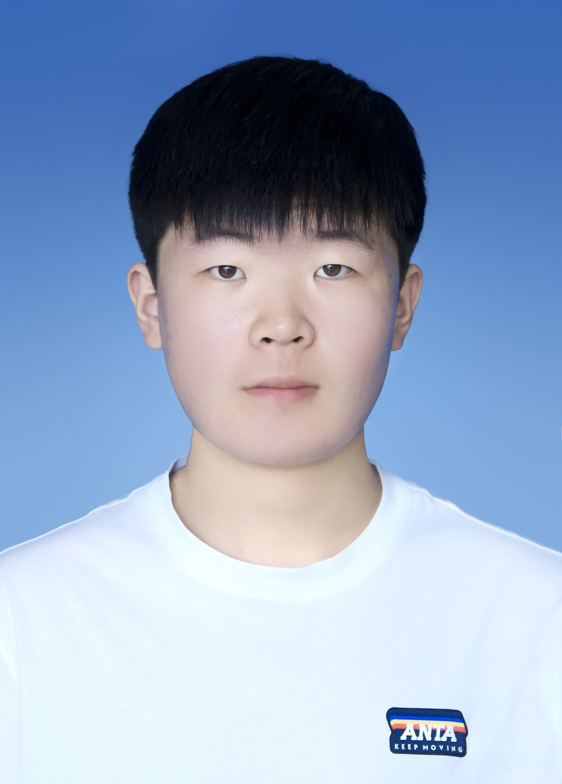 康教员 照片